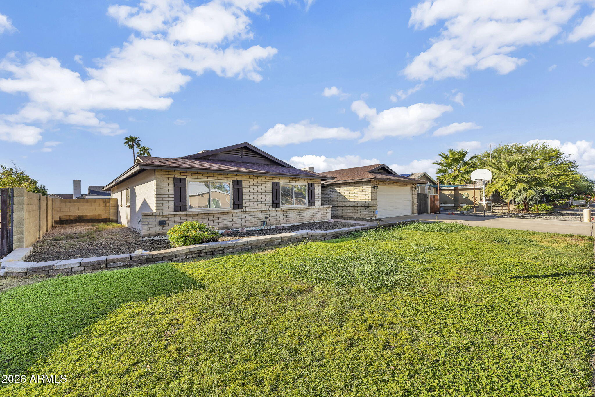 5432 W Dahlia Drive