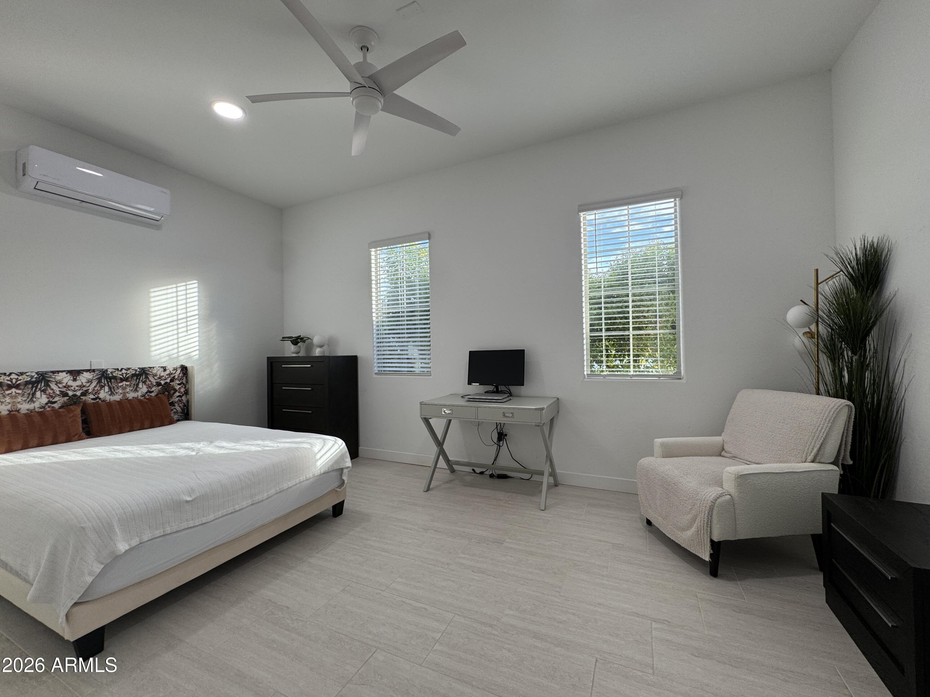 2996 E BIRDSONG Avenue