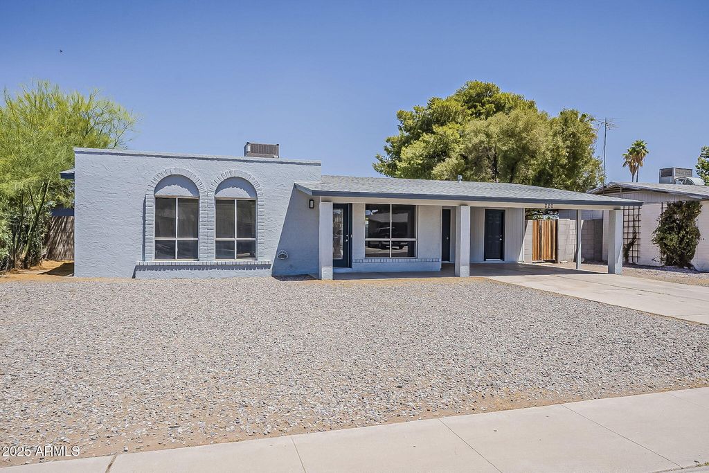 Photo of 220 E Ocotillo Street, Casa Grande, AZ 85122 (MLS # 6877797)