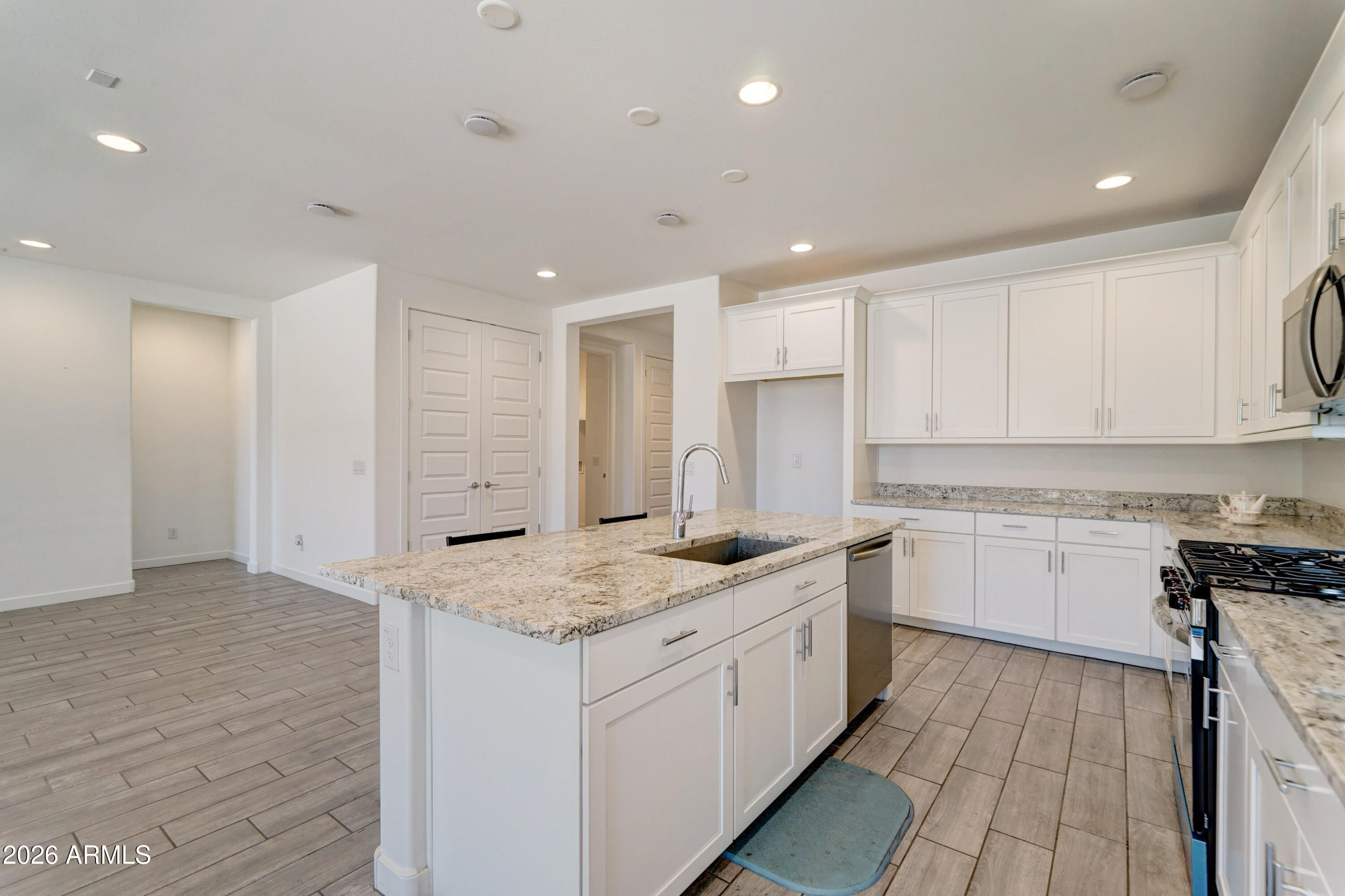 VERDE TRAILS 2 - Residential