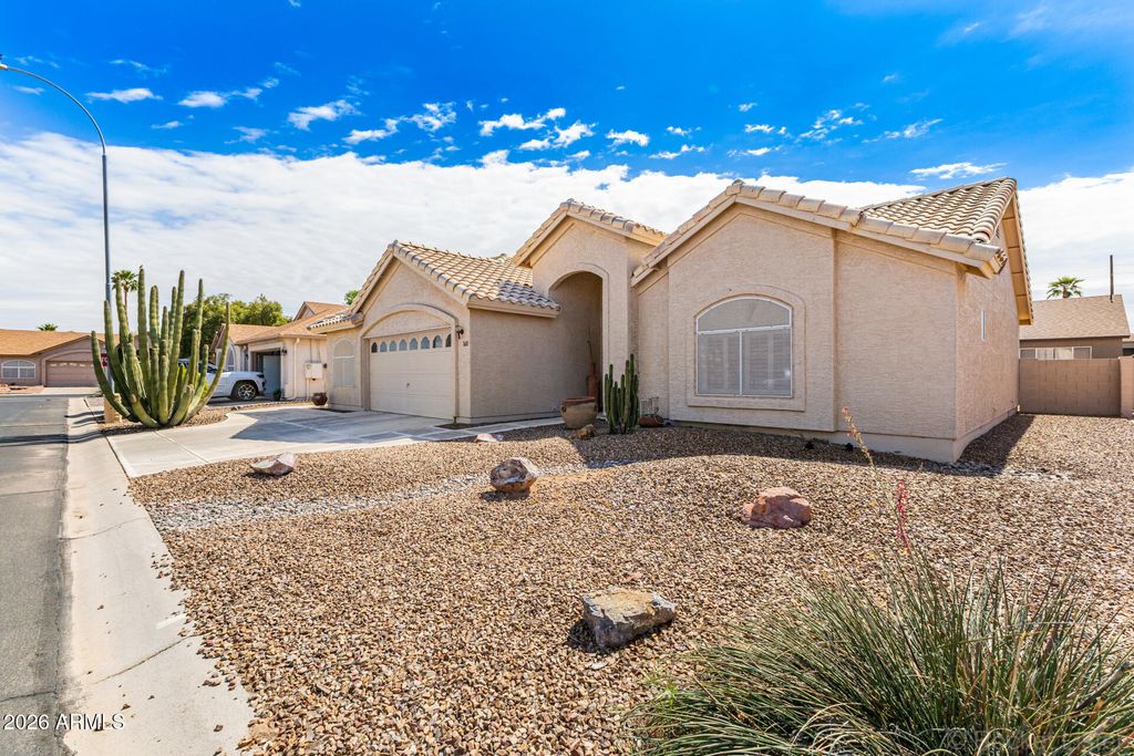 Photo of 1601 E Hazeltine Way, Chandler, AZ 85249 (MLS # 6997165)