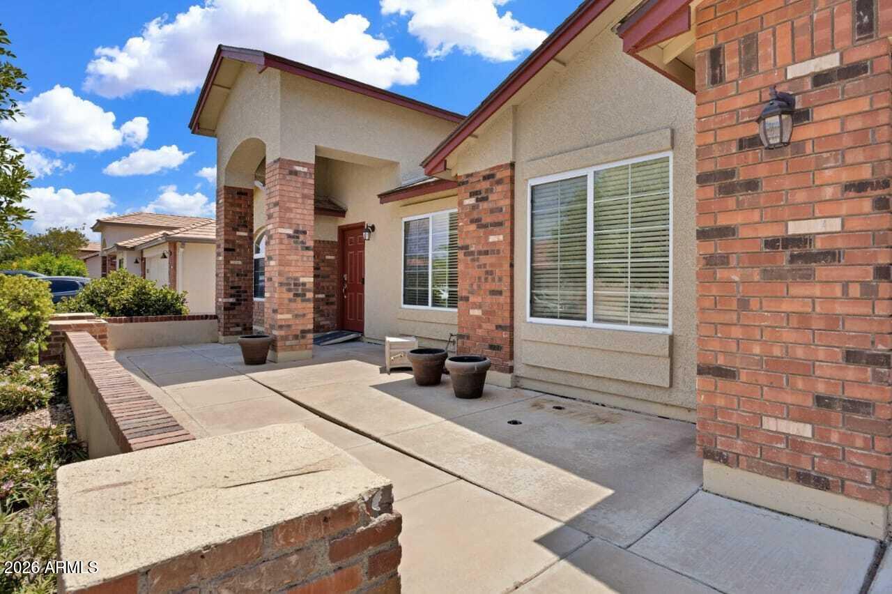 3889 E MEADOW LAND Drive