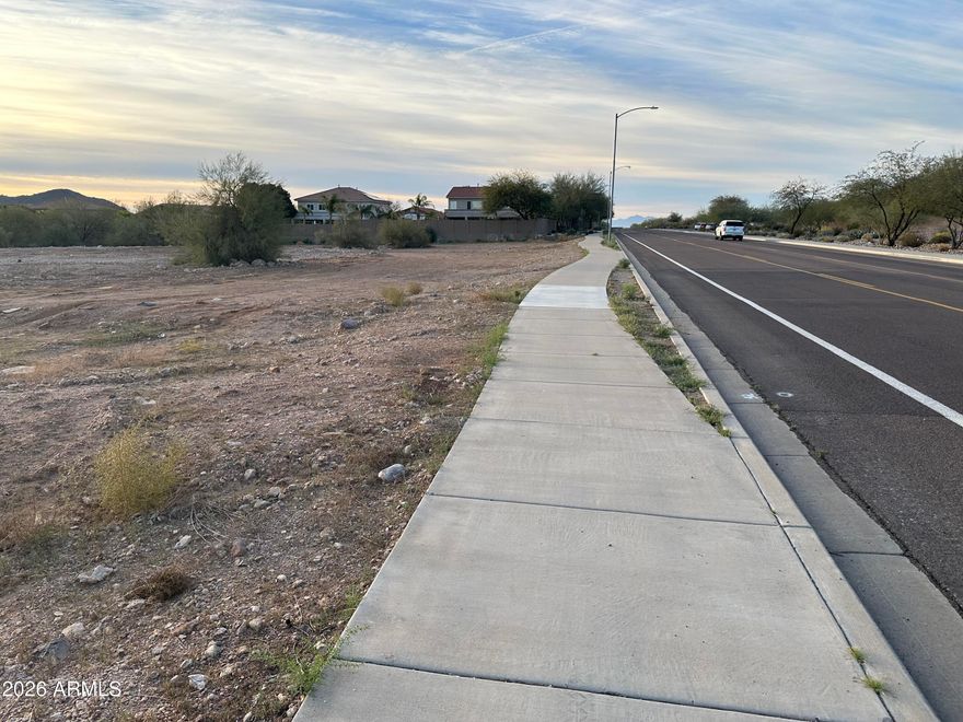 4 Lots available in City of Peoria. READY TO BUILD!! CUSTOM MULTI-MILLION DOLLAR HOMES TO BE BUILT!! Each Lot .64 acres (28,000 sq ft each lot). Each lot is almost square (165 ft by 170 ft).  Lots are level and easy to build. Mountain views all around. Close to Biking and Hiking Trails. Sidewalk on 99th ave already done with street lights. Great Location !! Great Access !! 99th Ave Frontage!! All utilities on Site - Water, Sewer & Gas. Close to best schools. Within 10 mile radius from TSMC. Million dollar custom homes in the area.
Perfect lot size to build your own custom home. North/South Orientation. 
No HOA !! Low Property Taxes !!