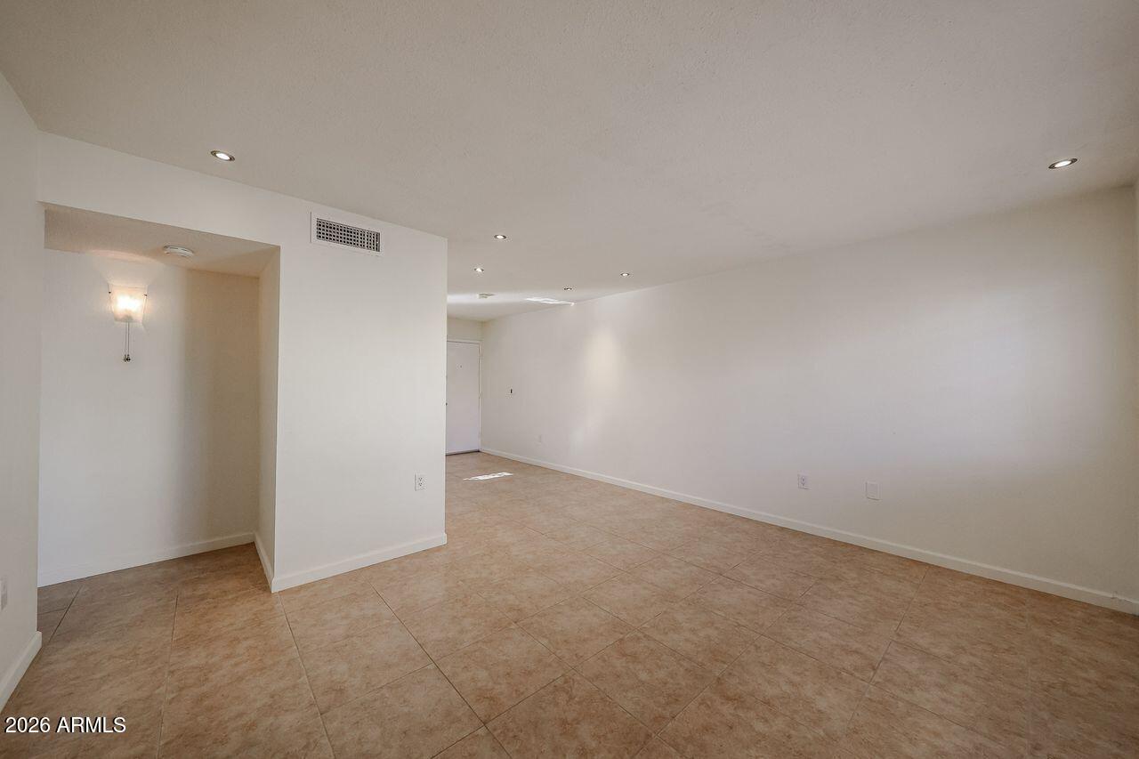 3326 W TANGERINE Lane W