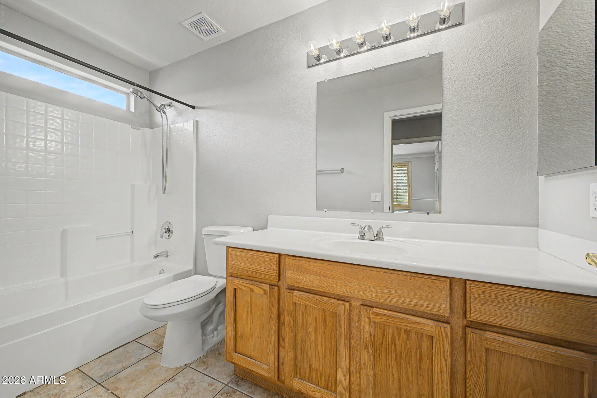 HIGLEY GROVES - Residential