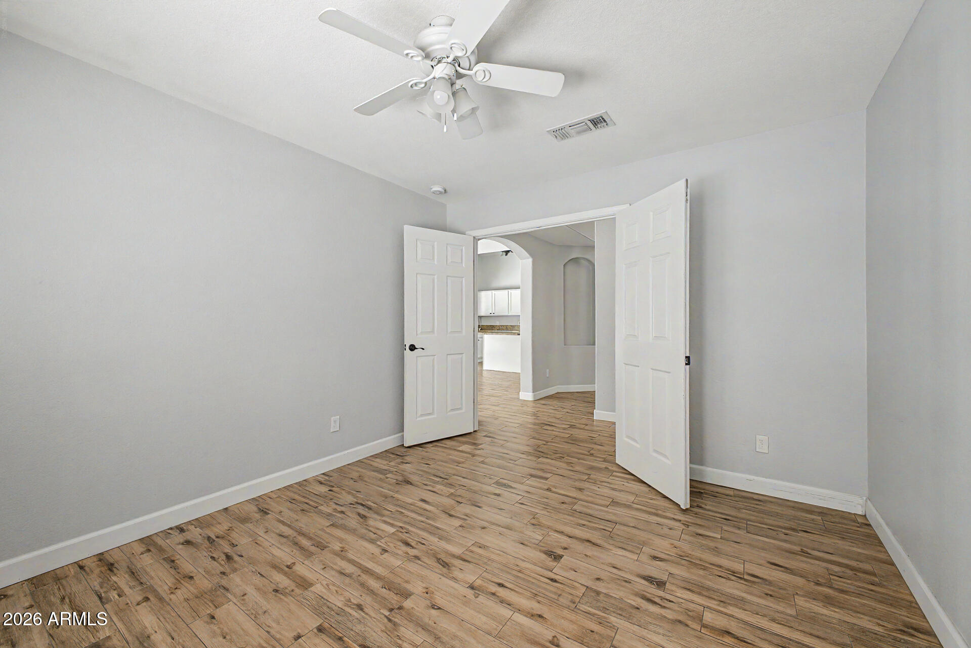 HIGLEY GROVES - Residential