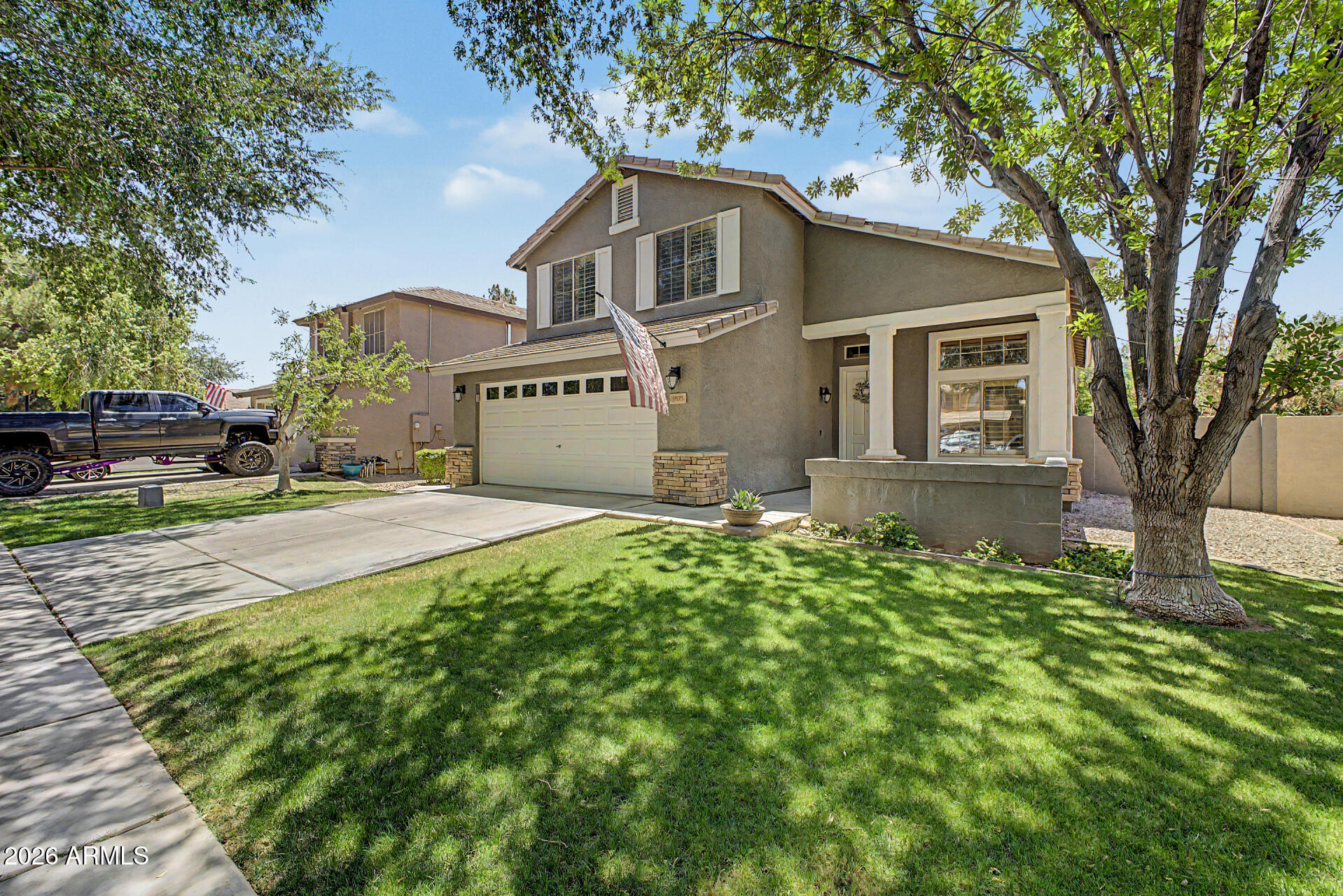HIGLEY GROVES - Residential