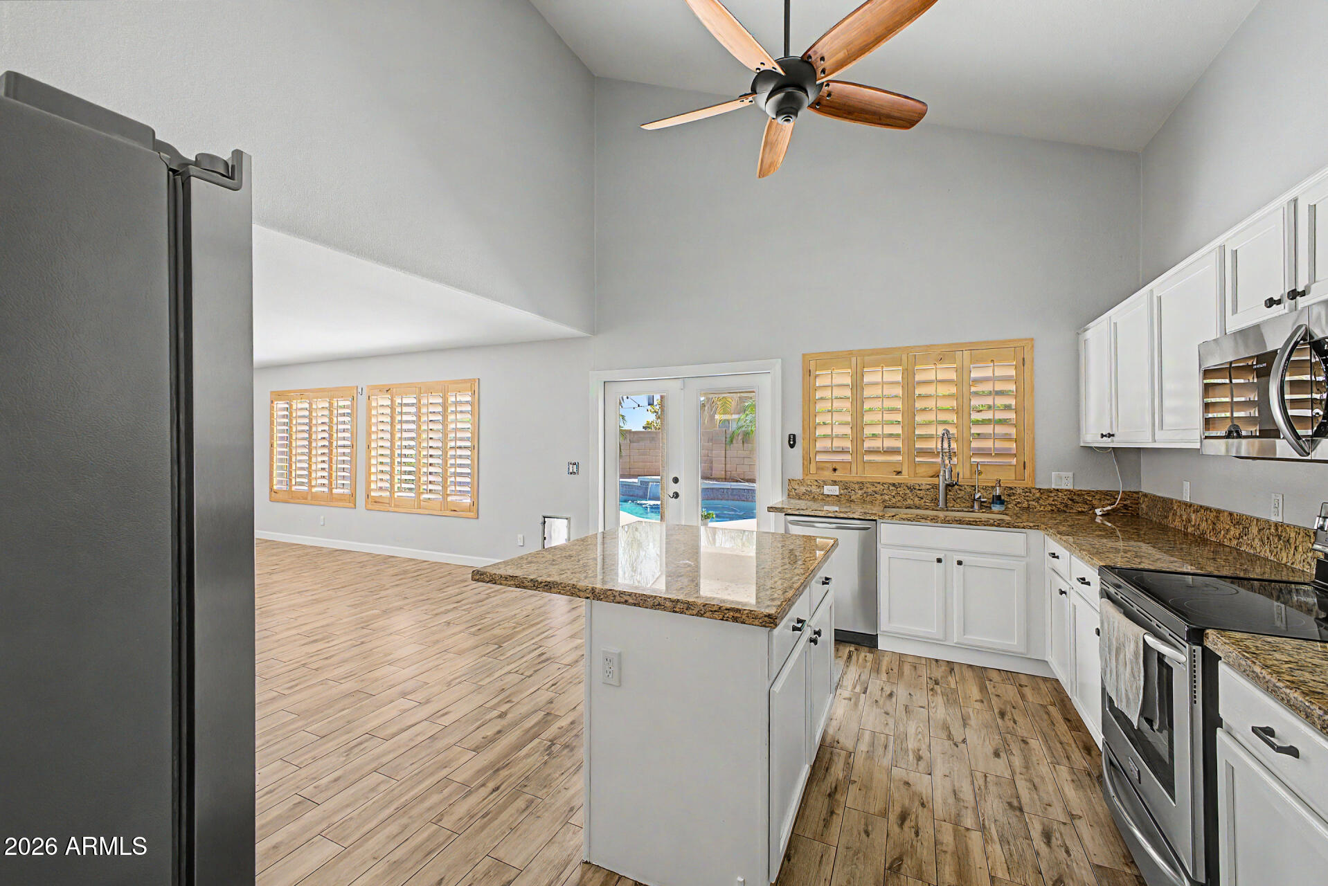 HIGLEY GROVES - Residential