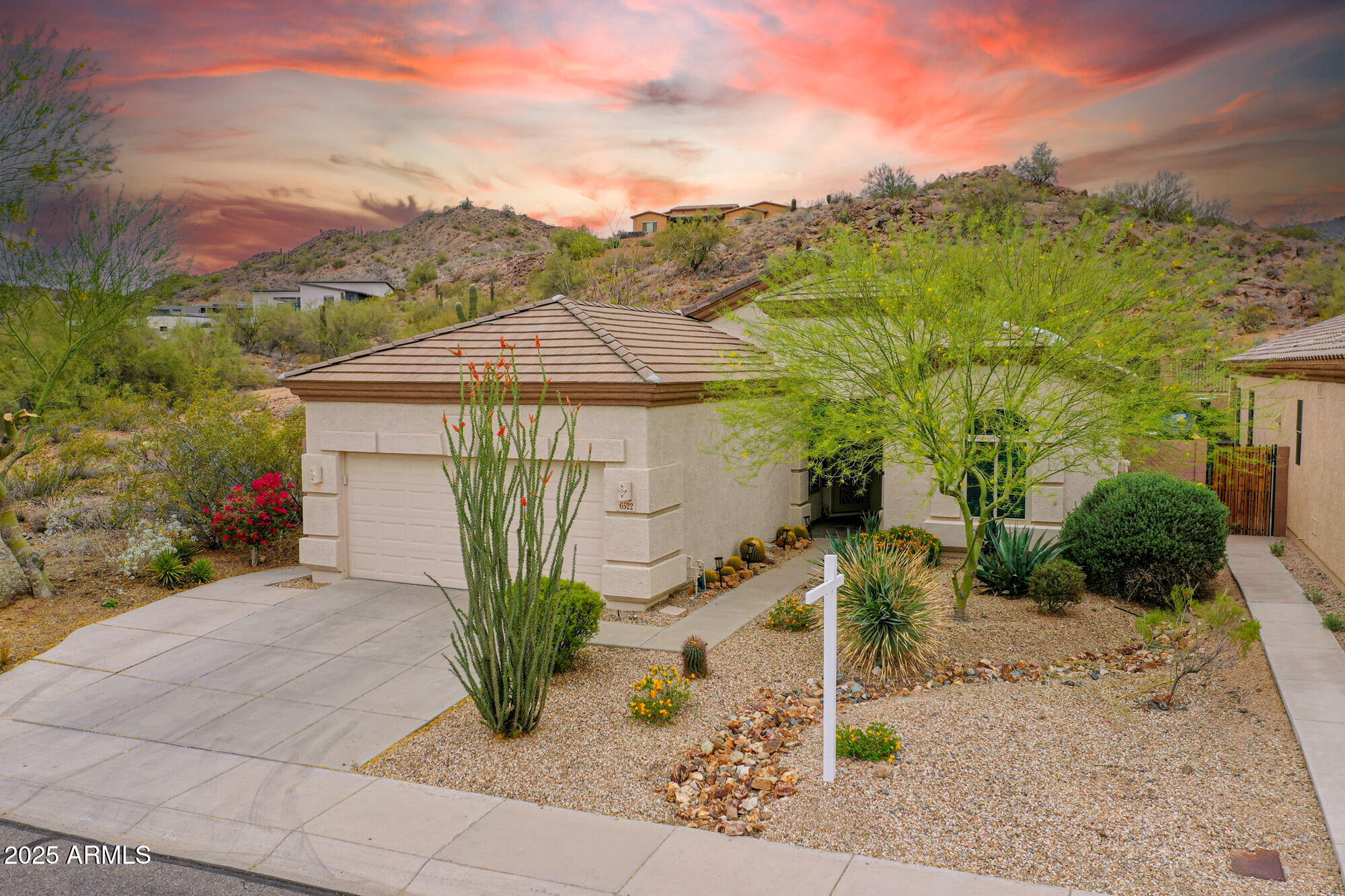 6522 W MOLLY Lane