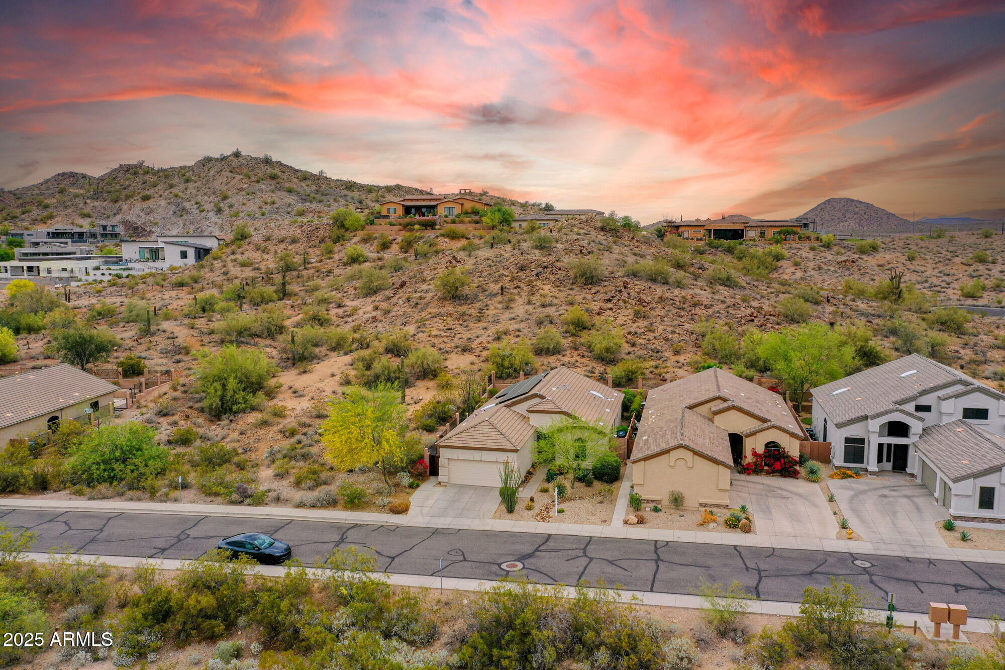 6522 W MOLLY Lane