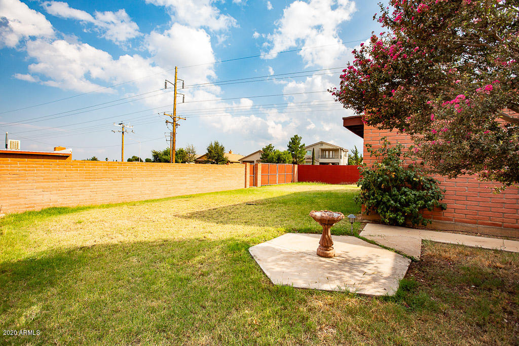 THE MEADOWS - Residential