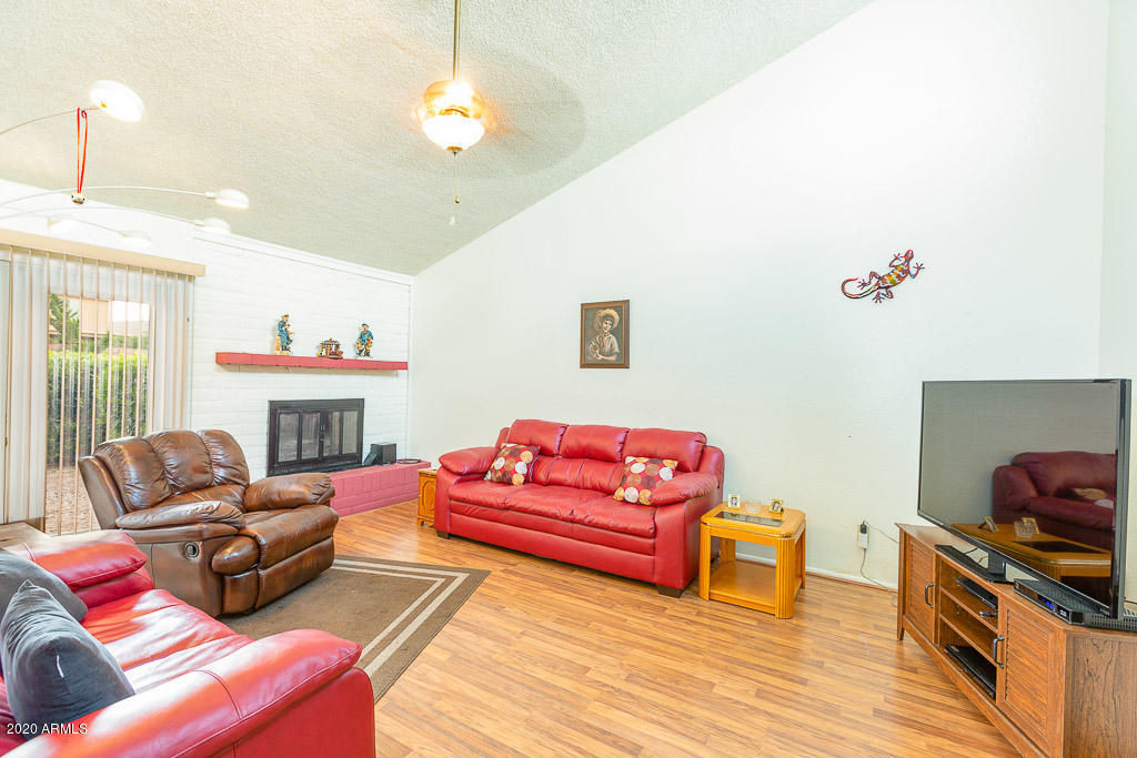 THE MEADOWS - Residential