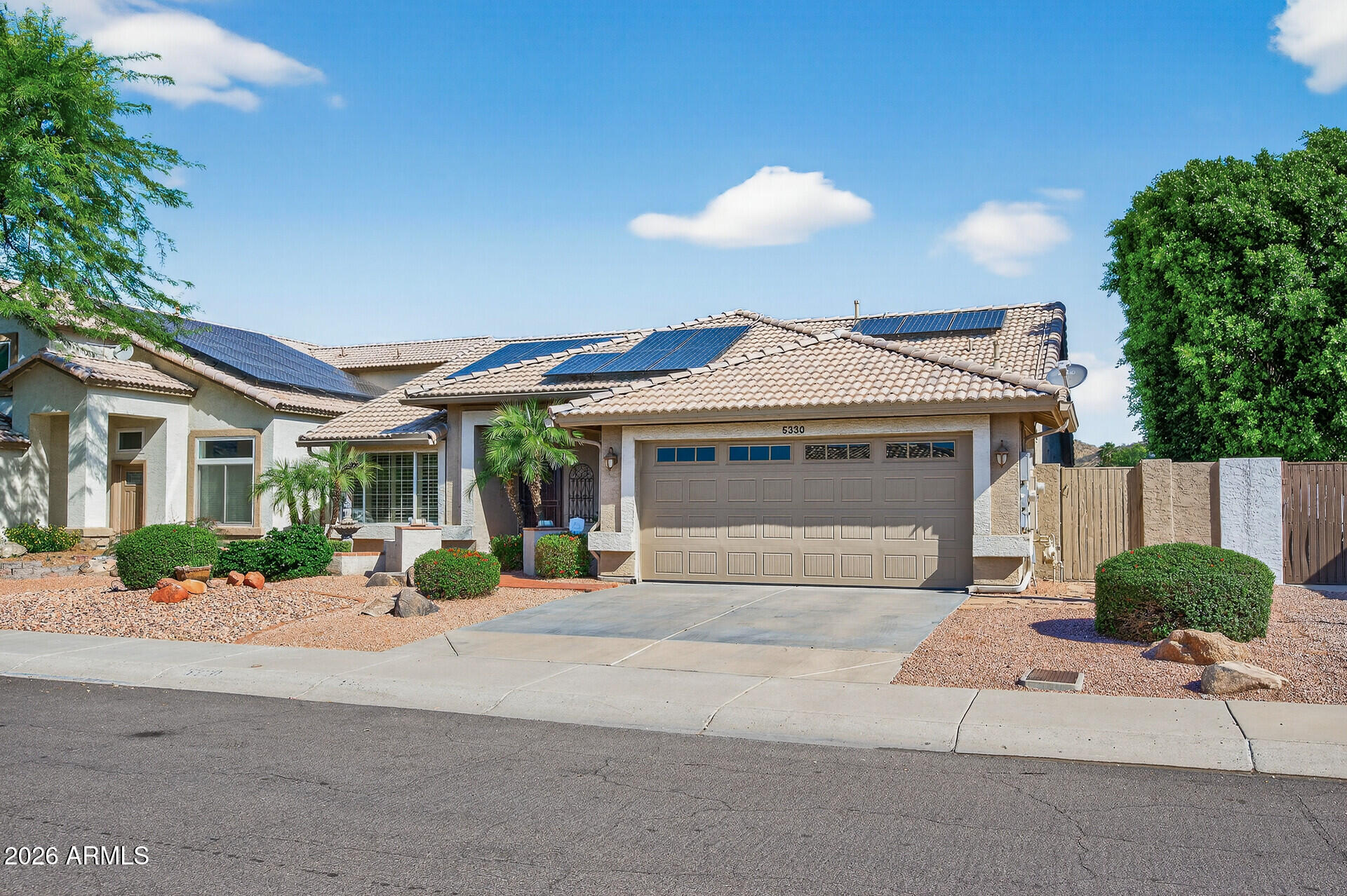 5330 W PONTIAC Drive