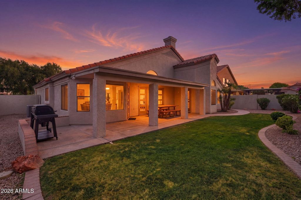 Photo of 1217 N Sailors Way, Gilbert, AZ 85234 (MLS # 7015255)