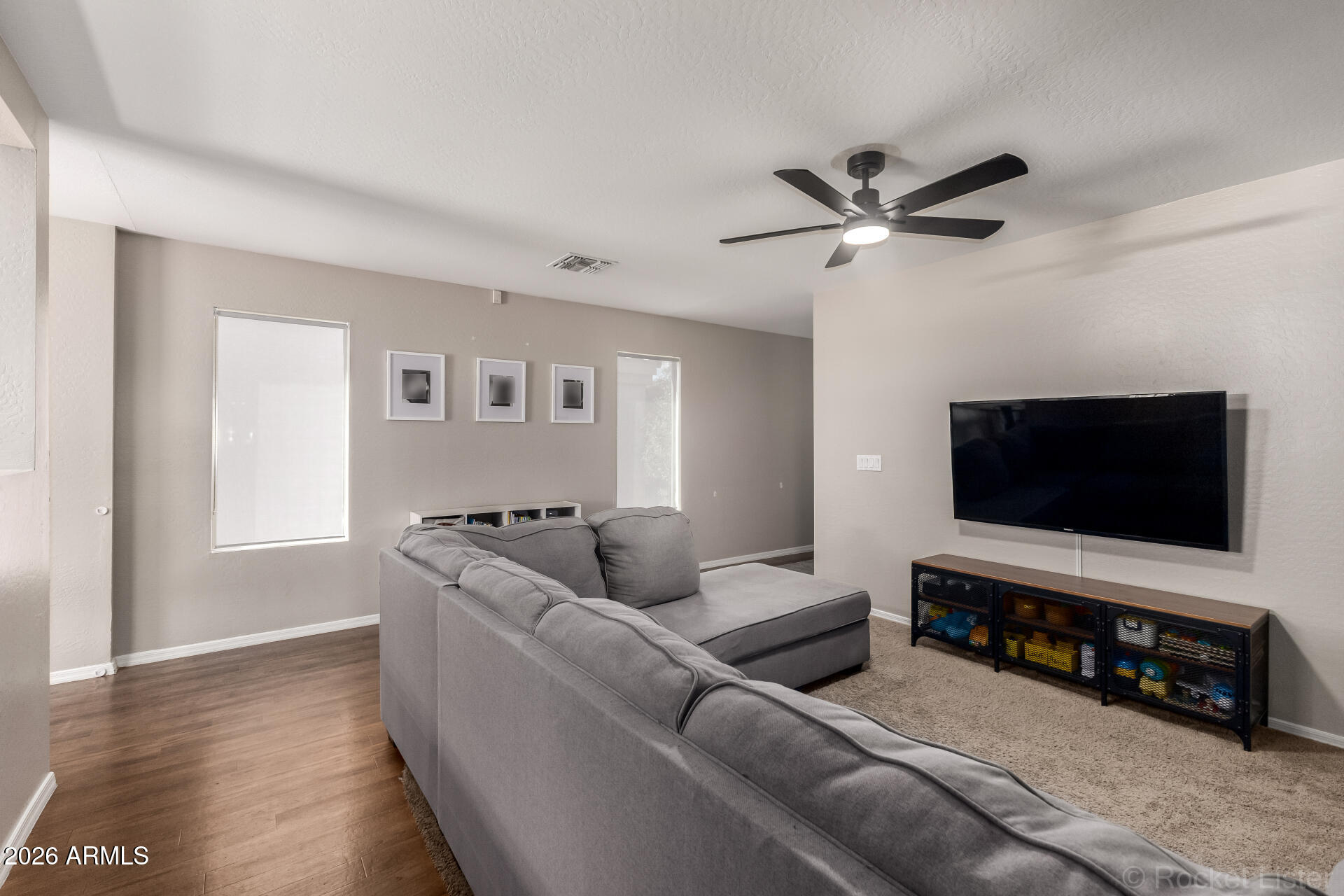 8511 W JOCELYN Terrace