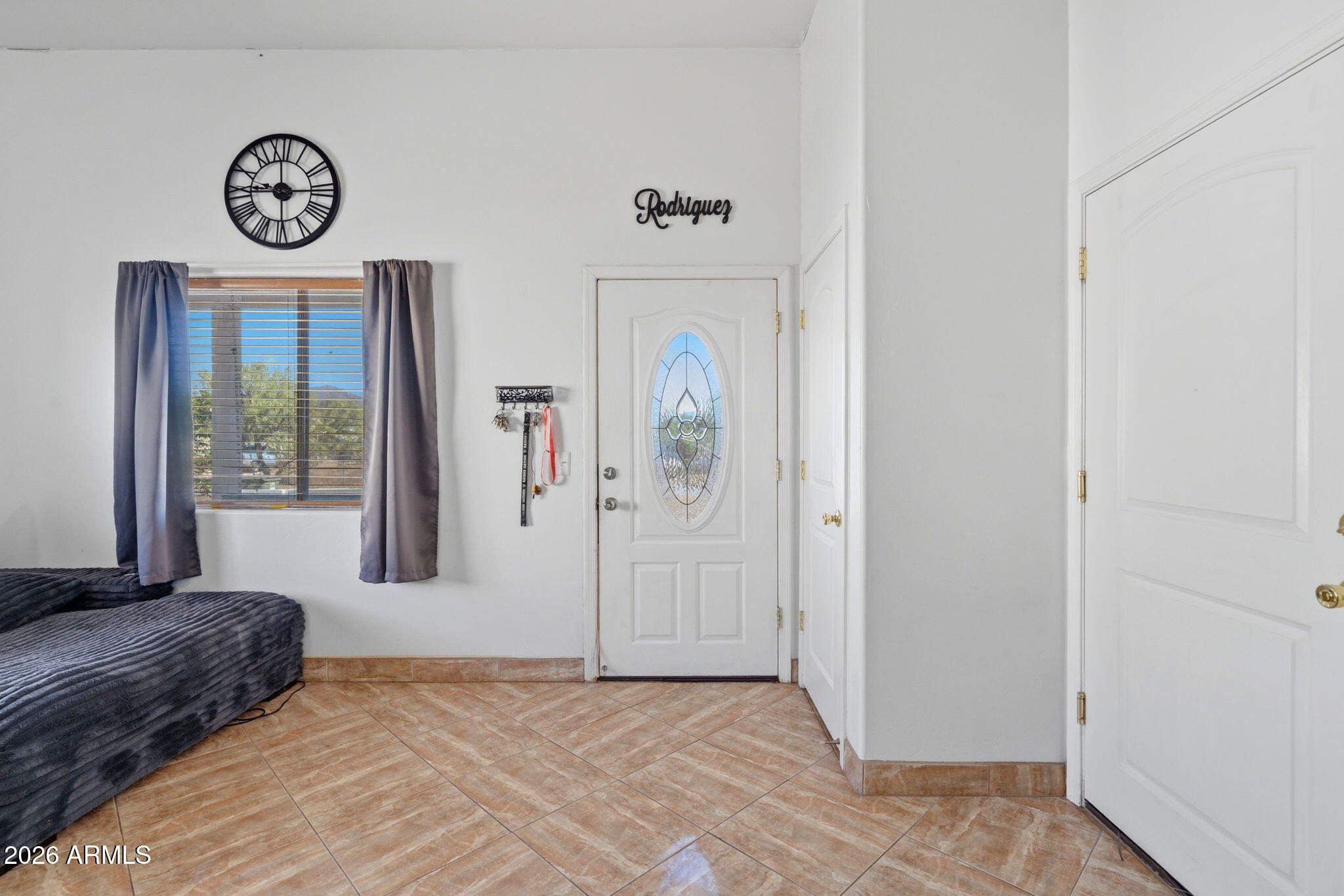3105 W CENTURY Drive