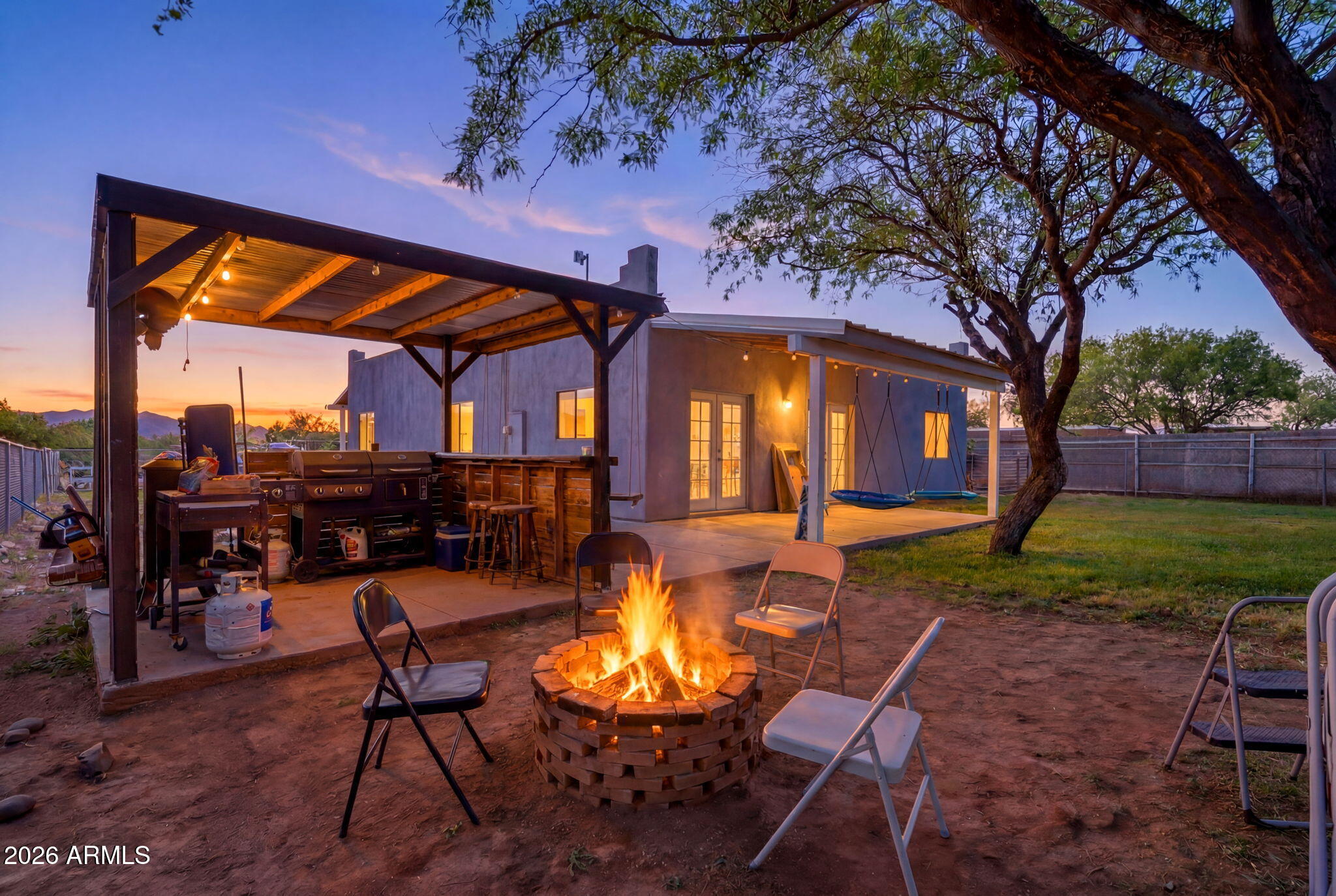 3105 W CENTURY Drive