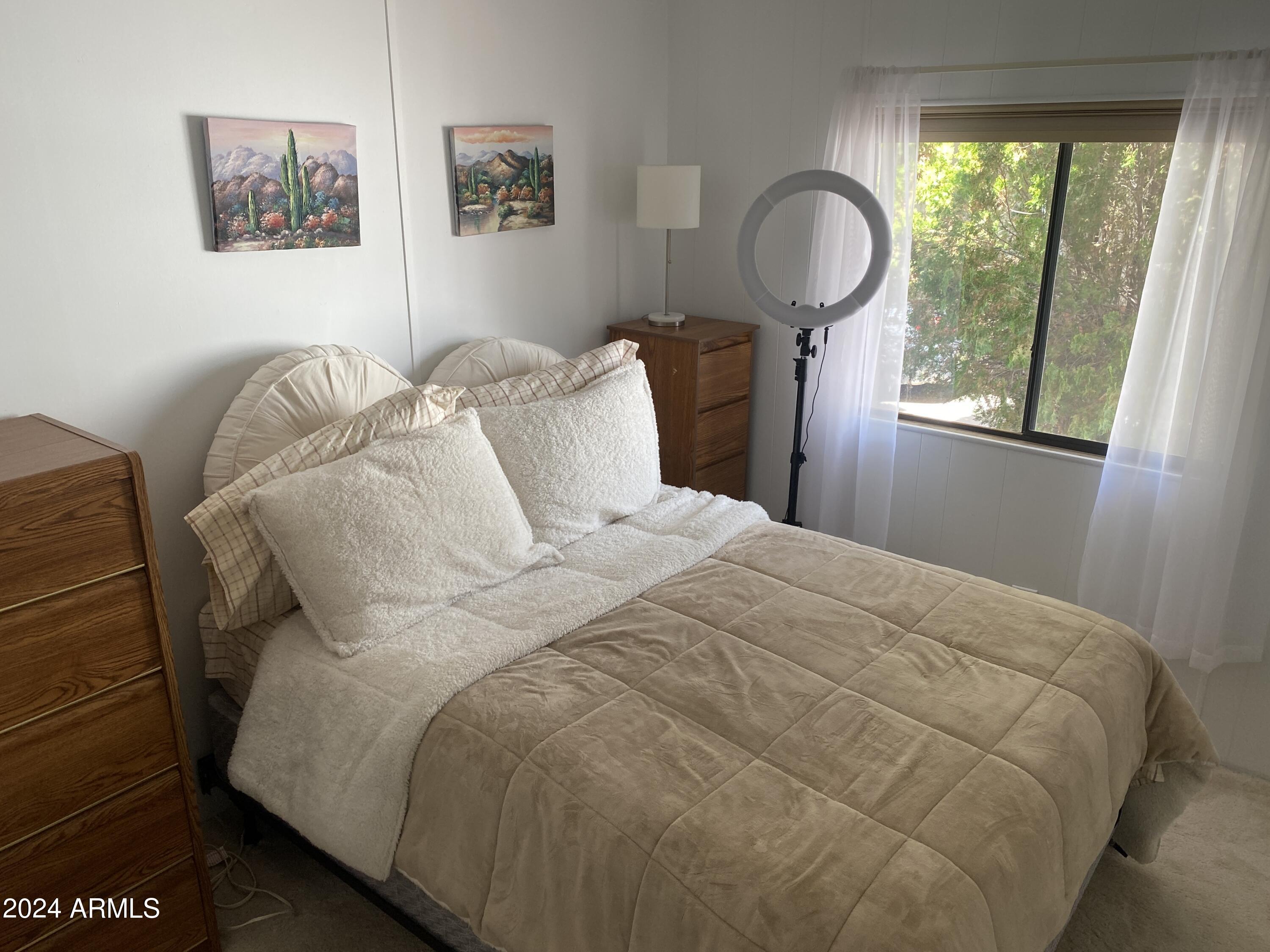 4065 E University Drive 476