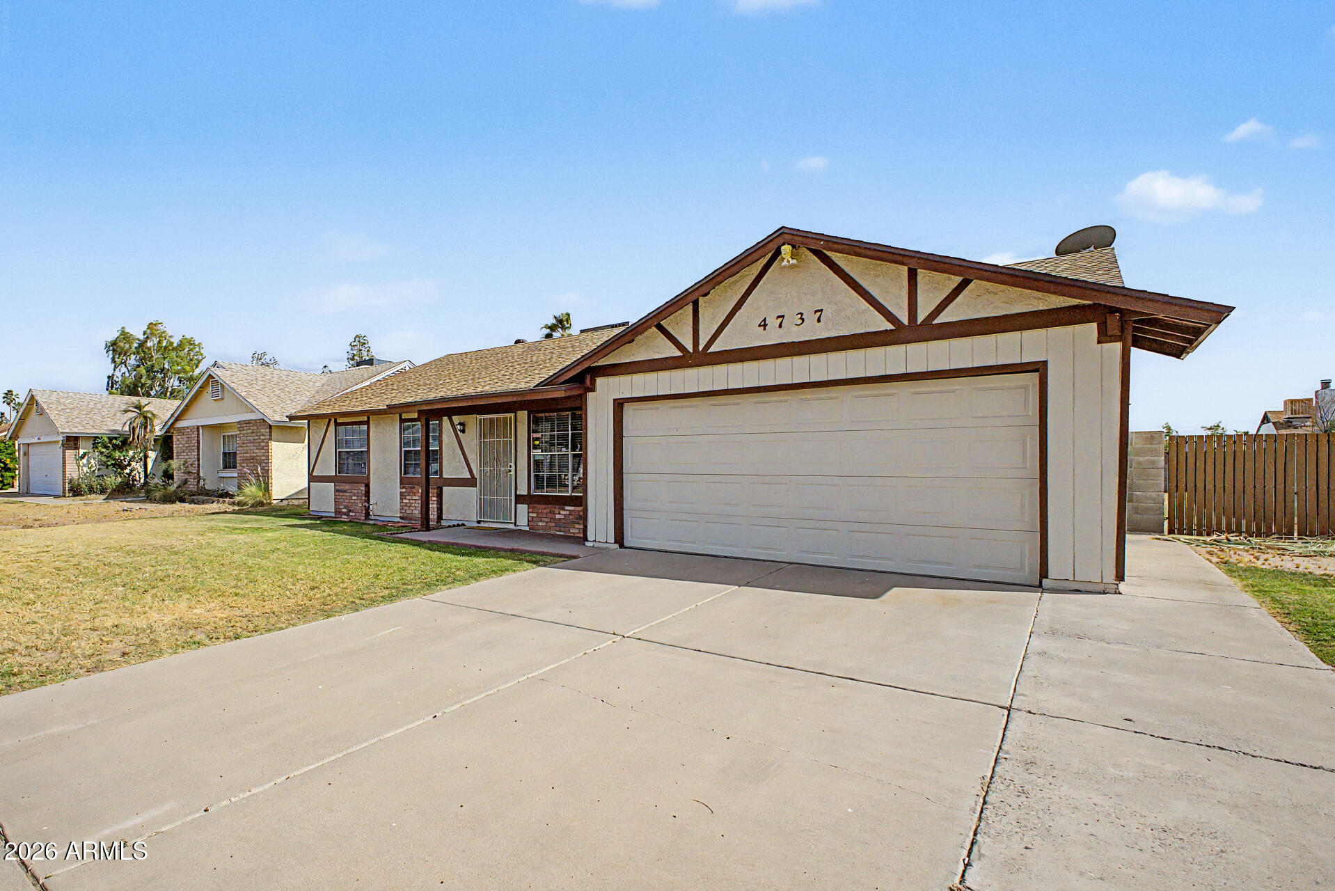 4737 W VILLA THERESA Drive