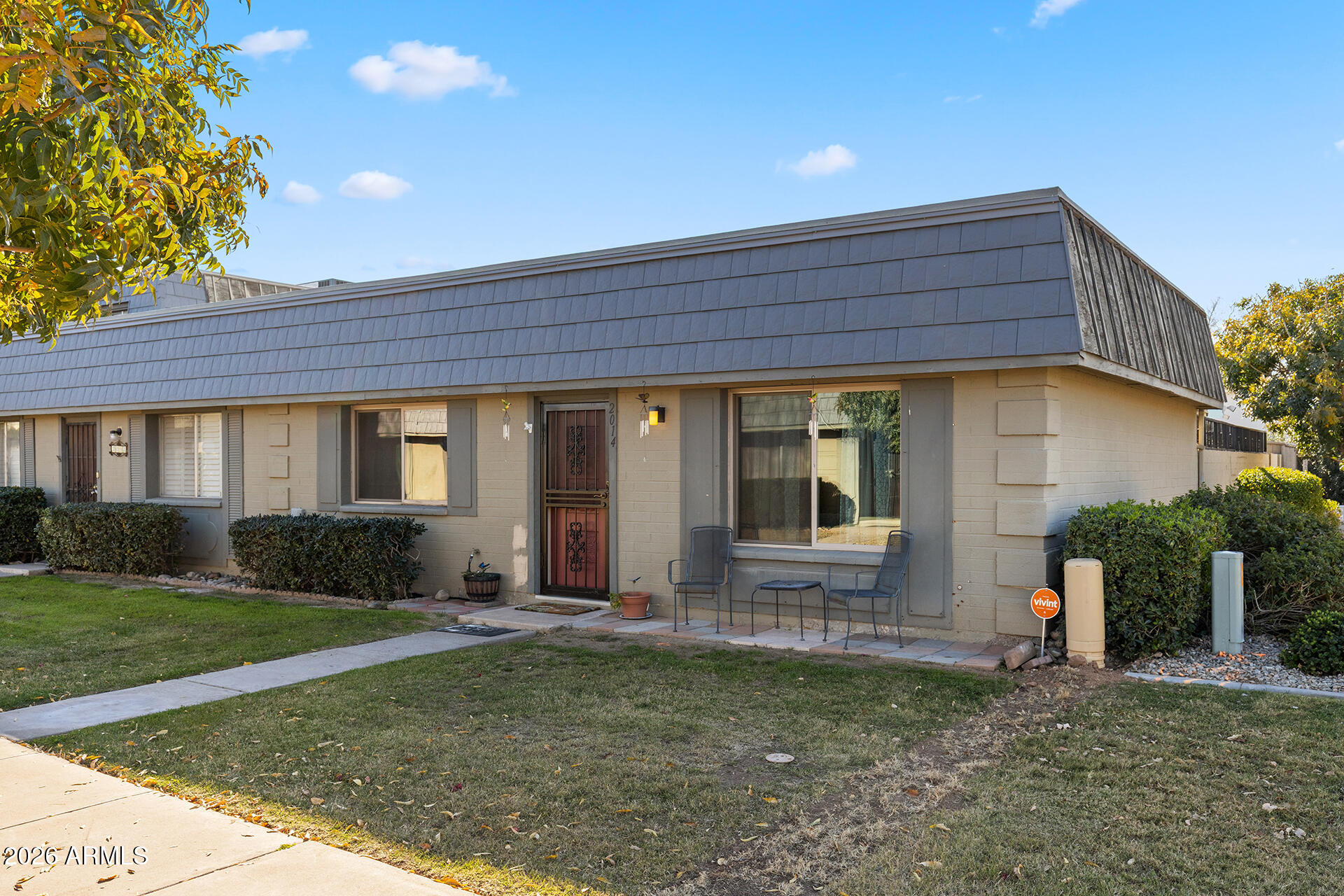 2014 W HIGHLAND Avenue