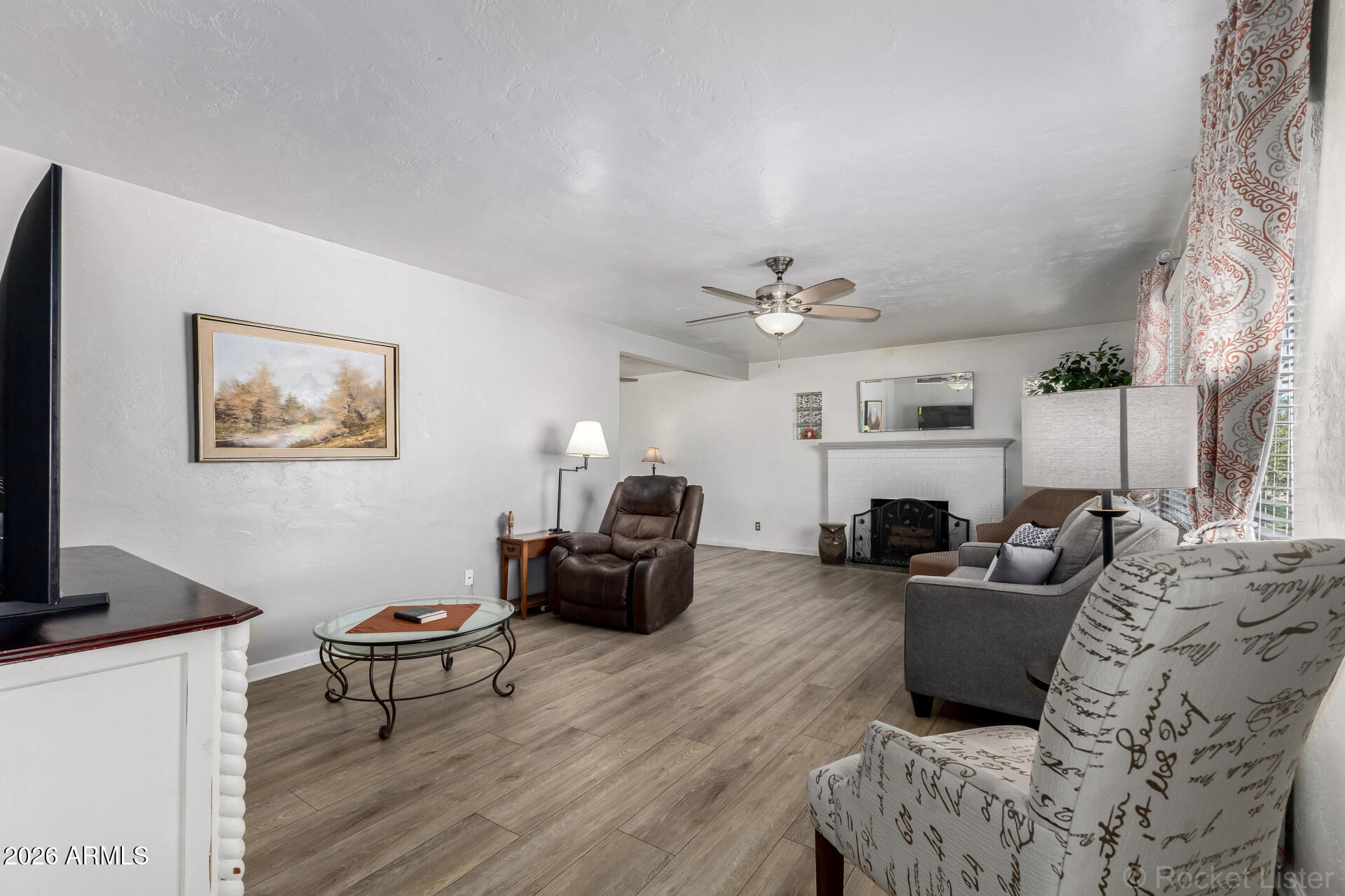 411 E WIGWAM Boulevard