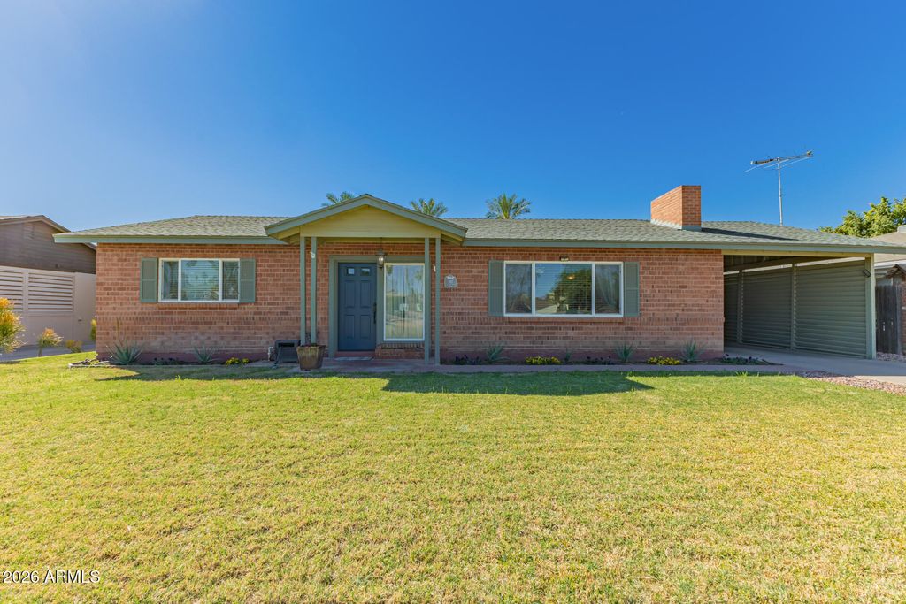 Photo of 411 E Wigwam Boulevard, Litchfield Park, AZ 85340 (MLS # 6998385)