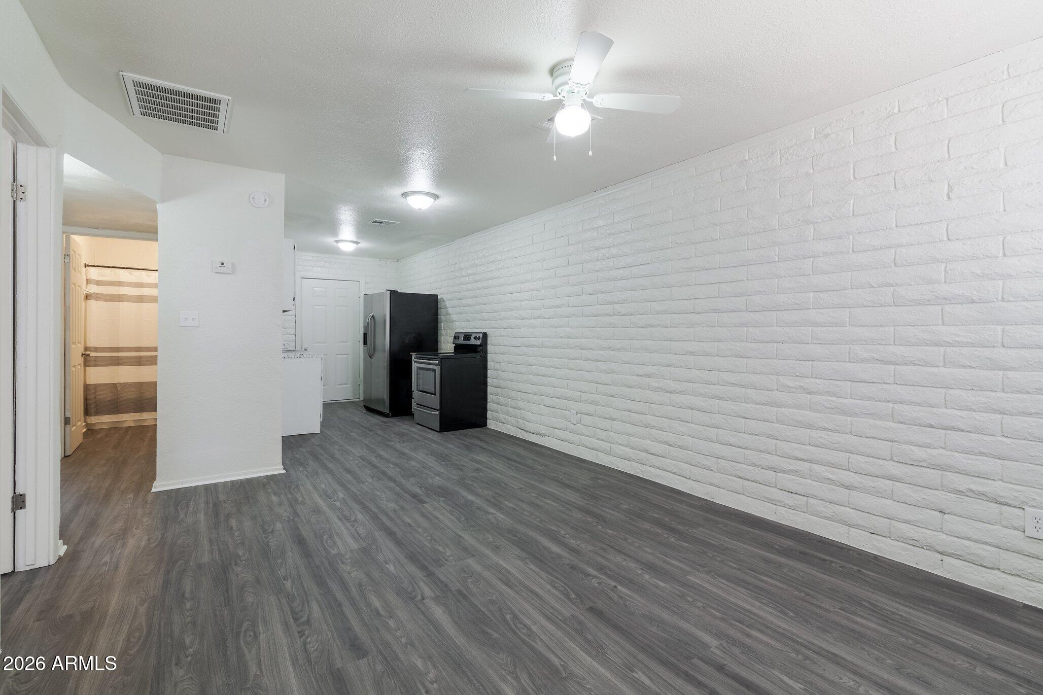 3111 W Jefferson Street 1
