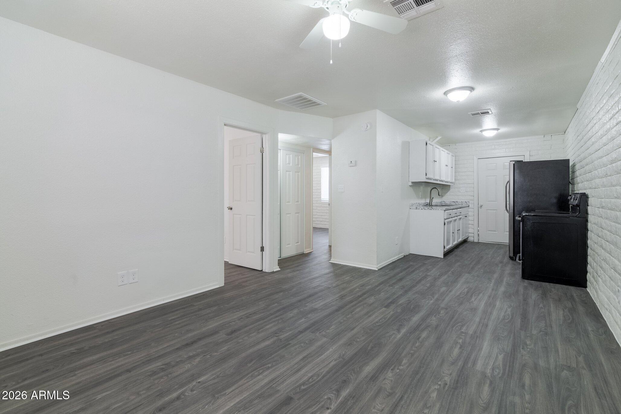 3111 W Jefferson Street 1