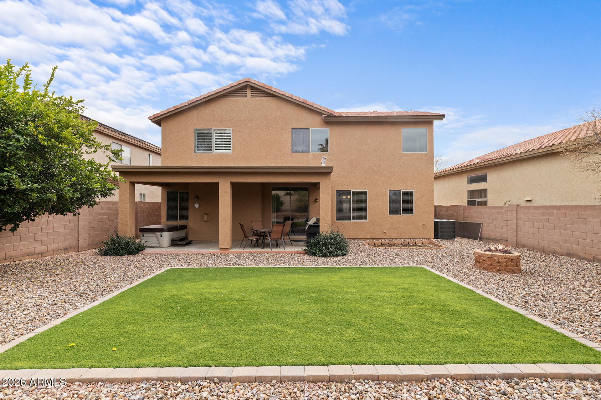 2212 W BLAYLOCK Drive