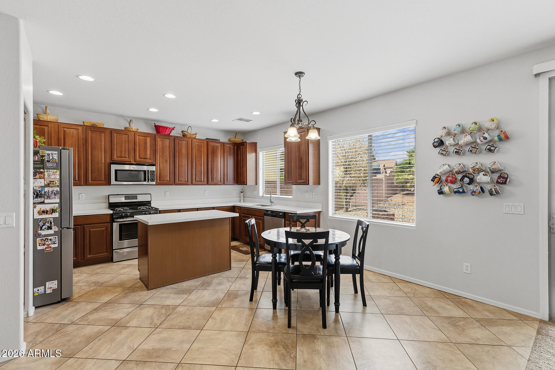 2212 W BLAYLOCK Drive