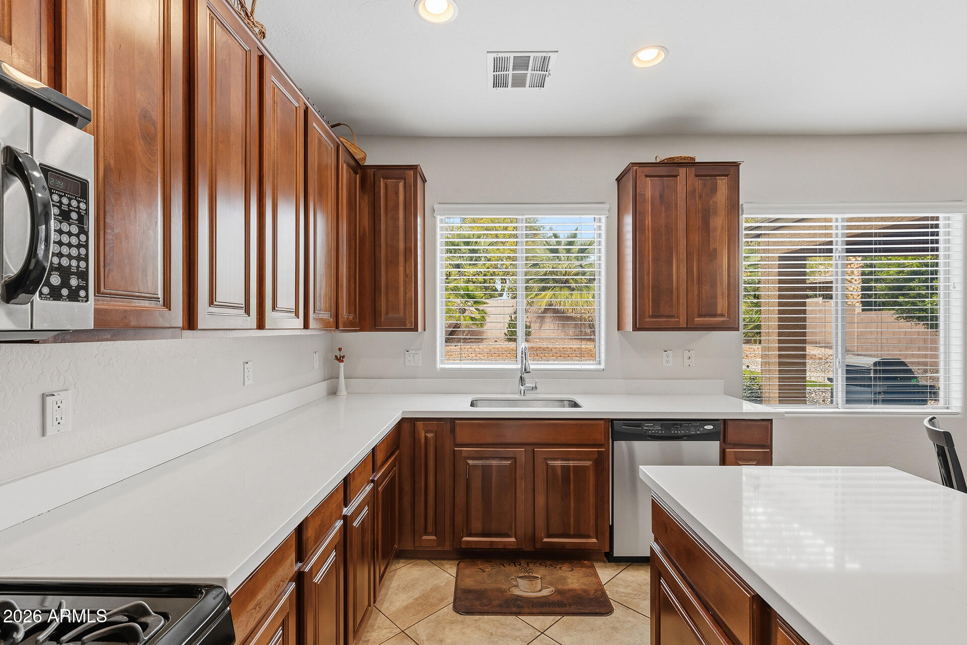 2212 W BLAYLOCK Drive