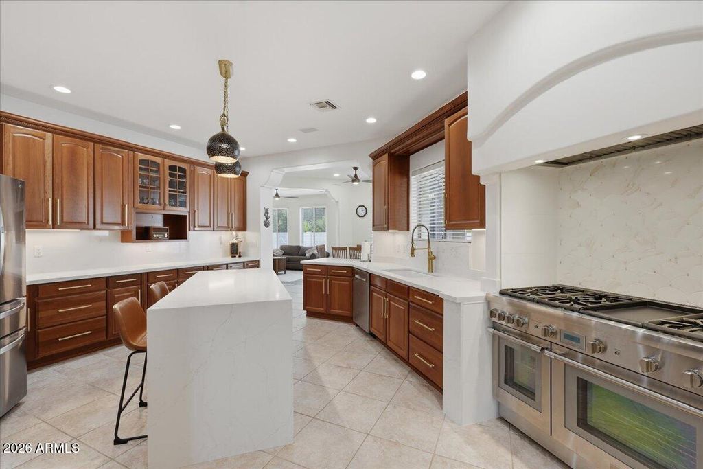 Photo of 952 E Libra Drive, Tempe, AZ 85283 (MLS # 7017829)