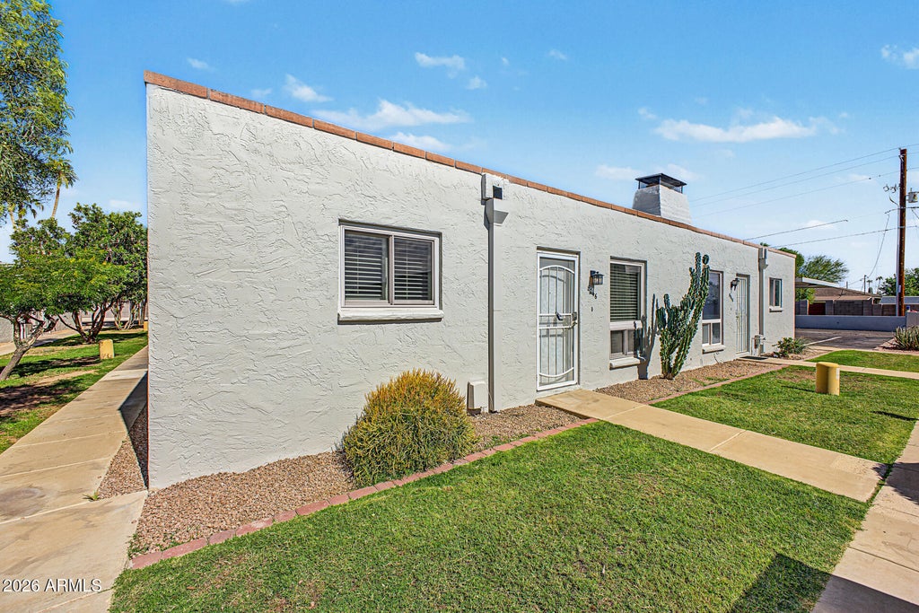 Photo of 8046 E Oak Street, Scottsdale, AZ 85257 (MLS # 7095084)