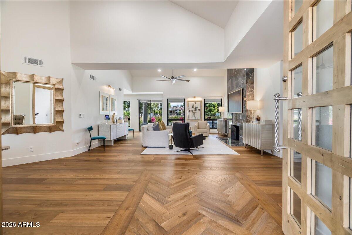 11999 N 80TH Place