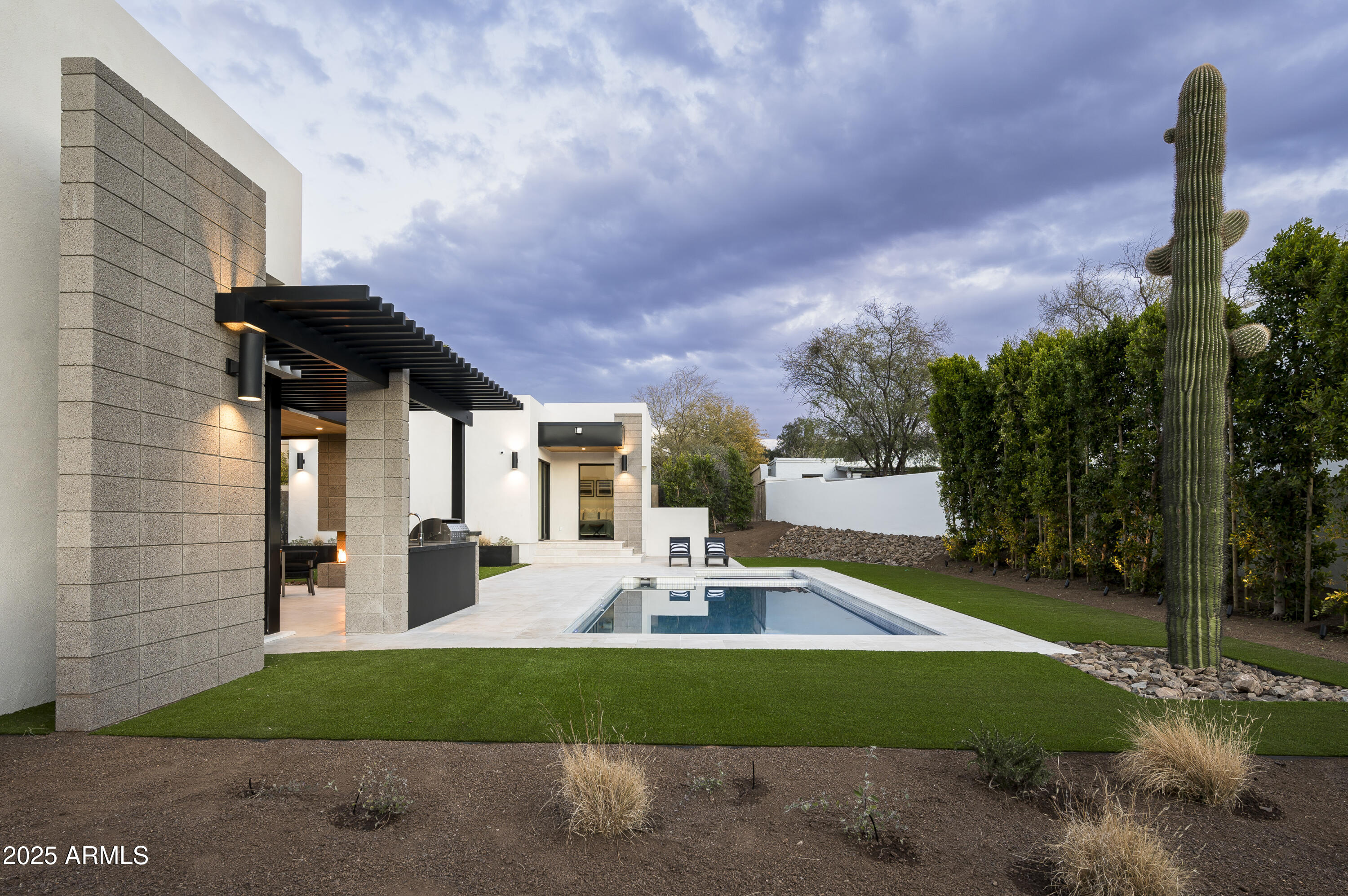 PINNACLE PEAK SHADOWS UNIT 2 - Residential