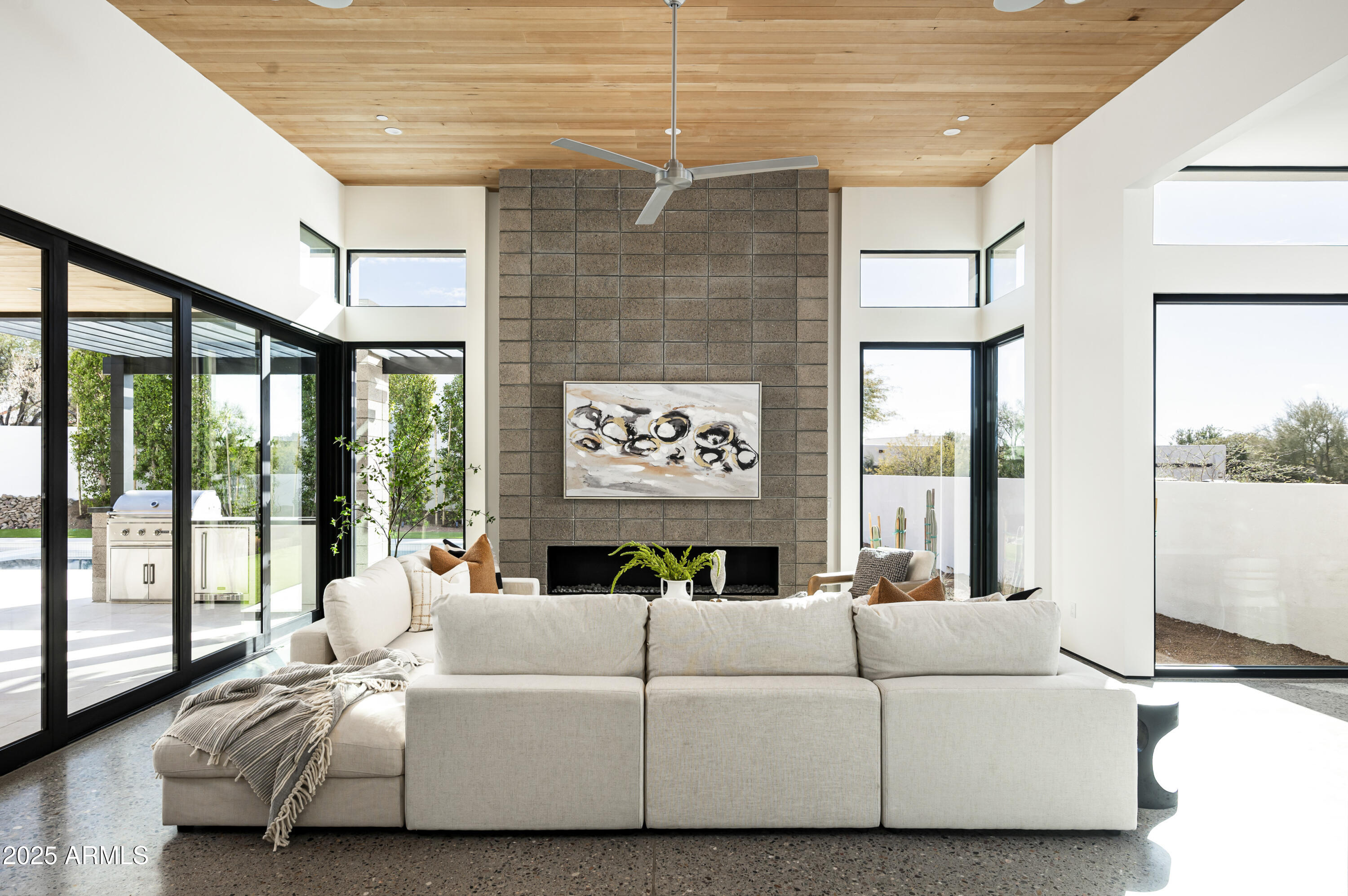 PINNACLE PEAK SHADOWS UNIT 2 - Residential