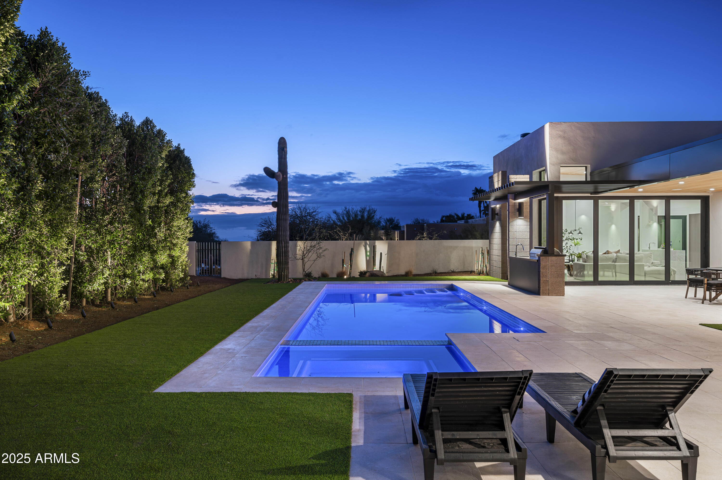 PINNACLE PEAK SHADOWS UNIT 2 - Residential