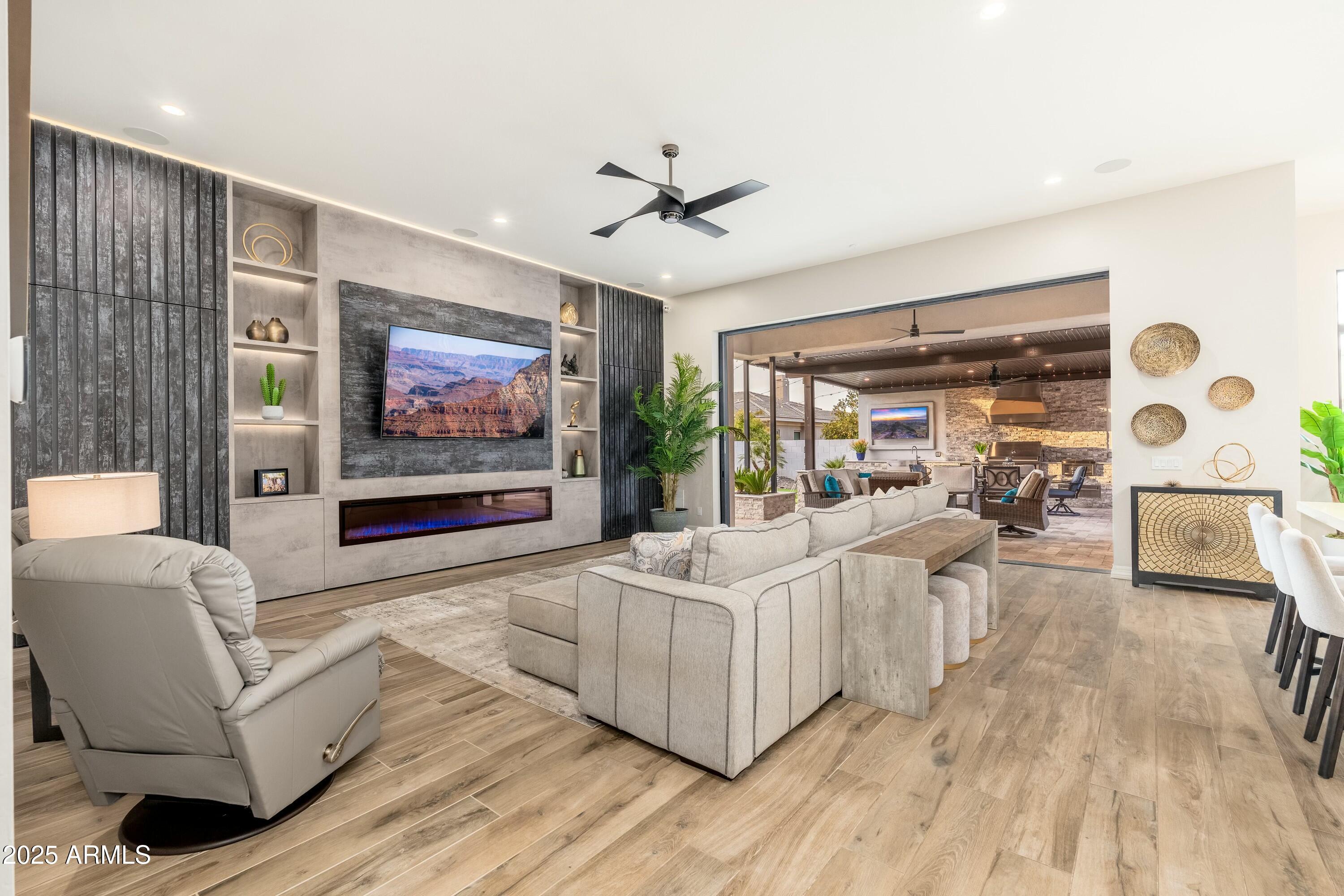 WHITEWING AT GERMANN ESTATES - Residential