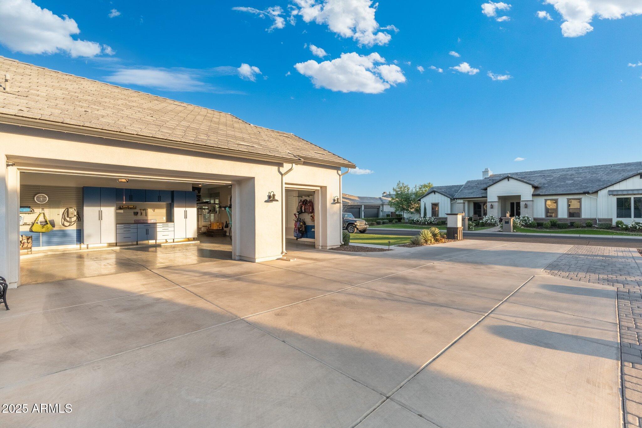 WHITEWING AT GERMANN ESTATES - Residential