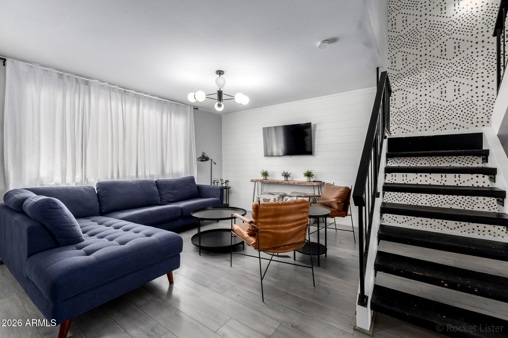 6837 E OSBORN Road B