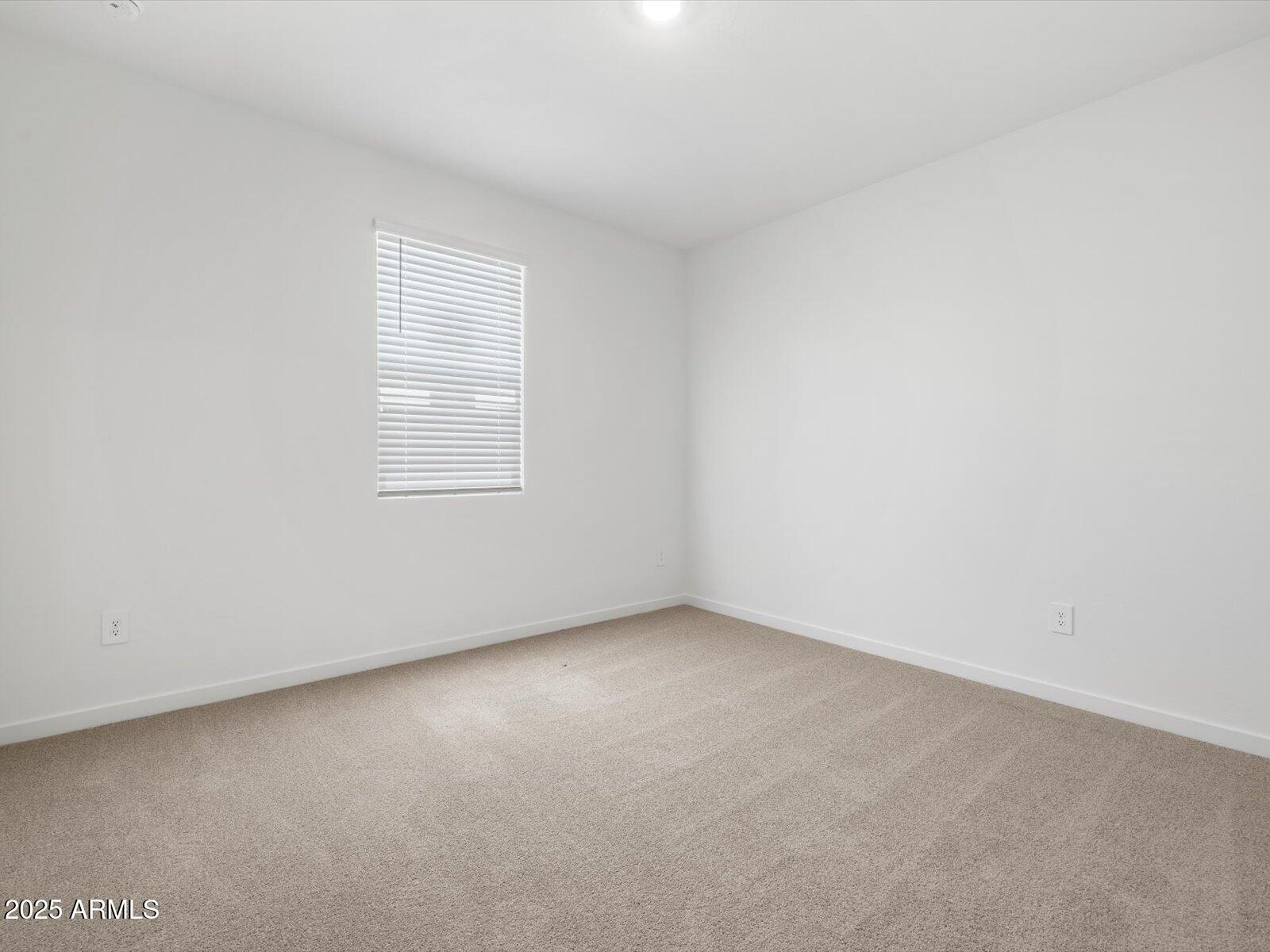 37414 W SAN SISTO Avenue