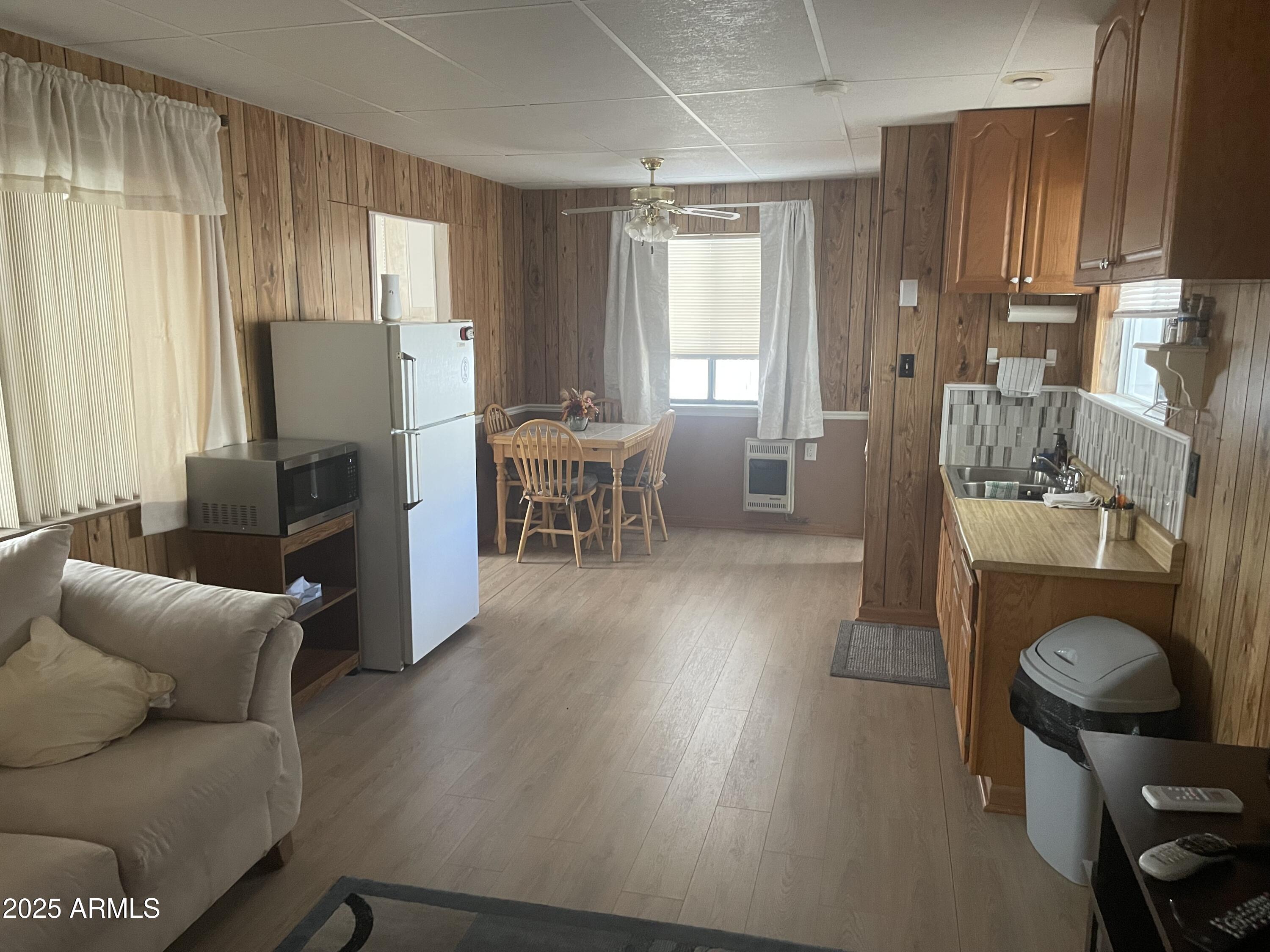 17200 W BELL Road N 199