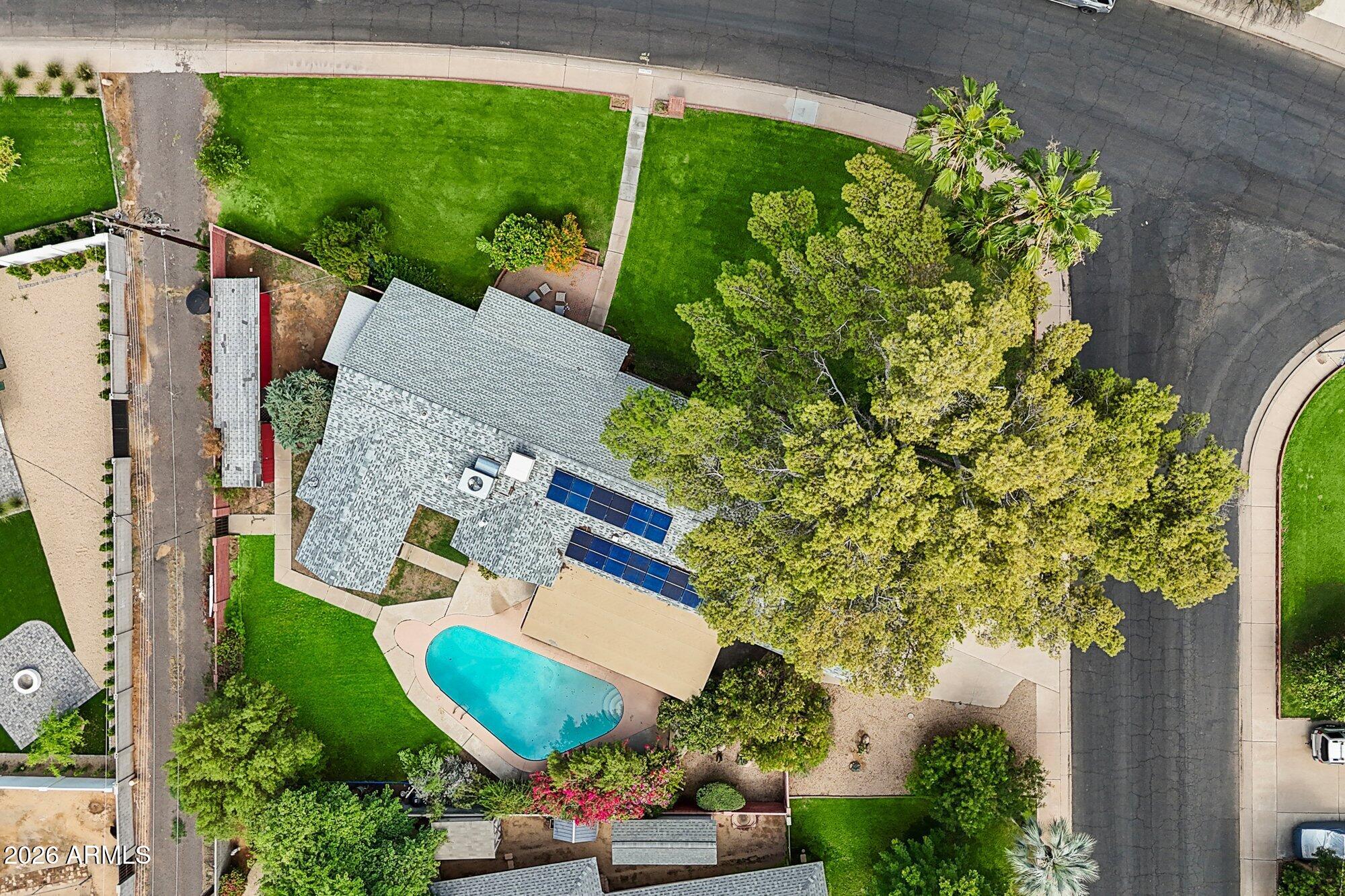 1401 W FRIER Drive