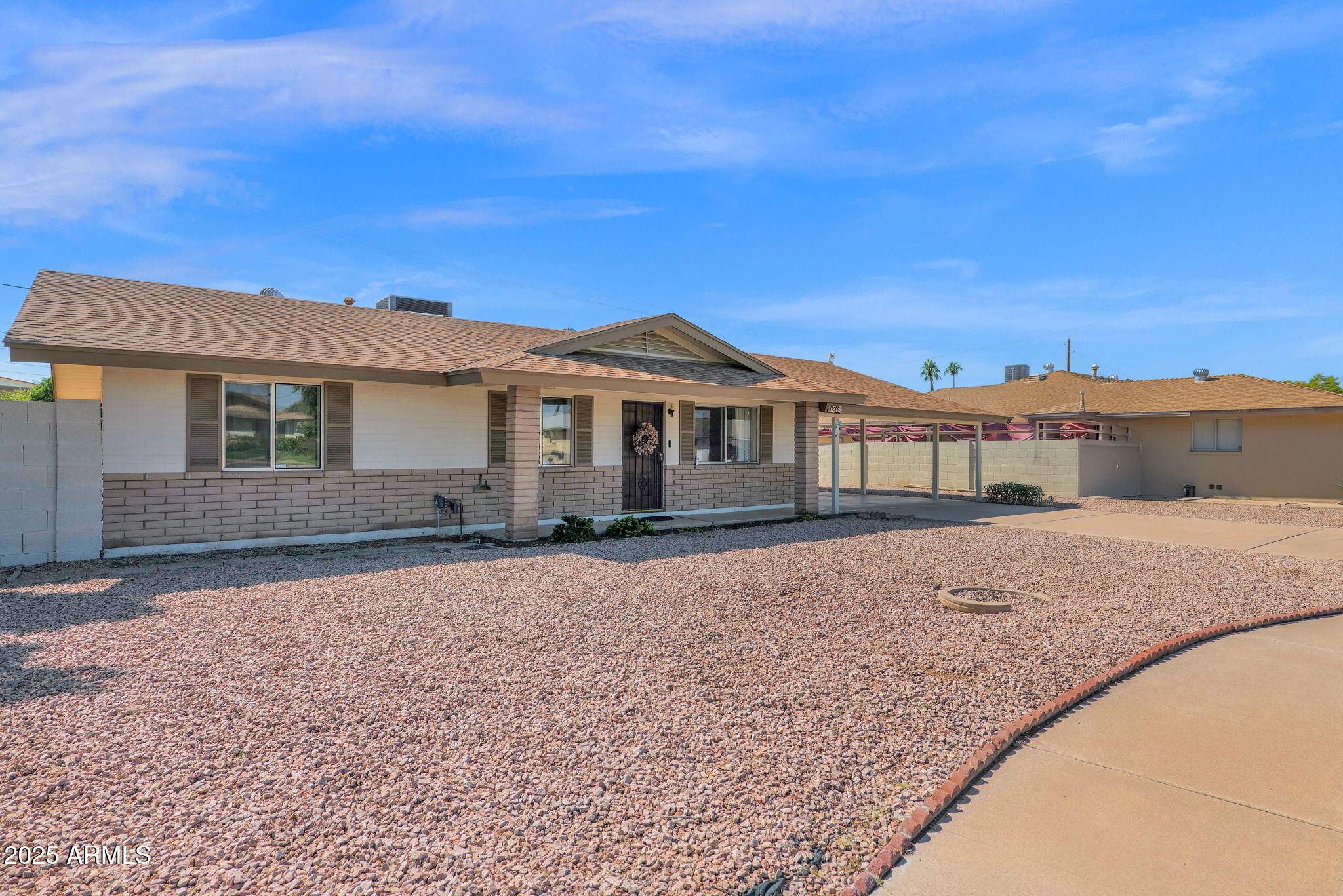 1215 E GENEVA Drive