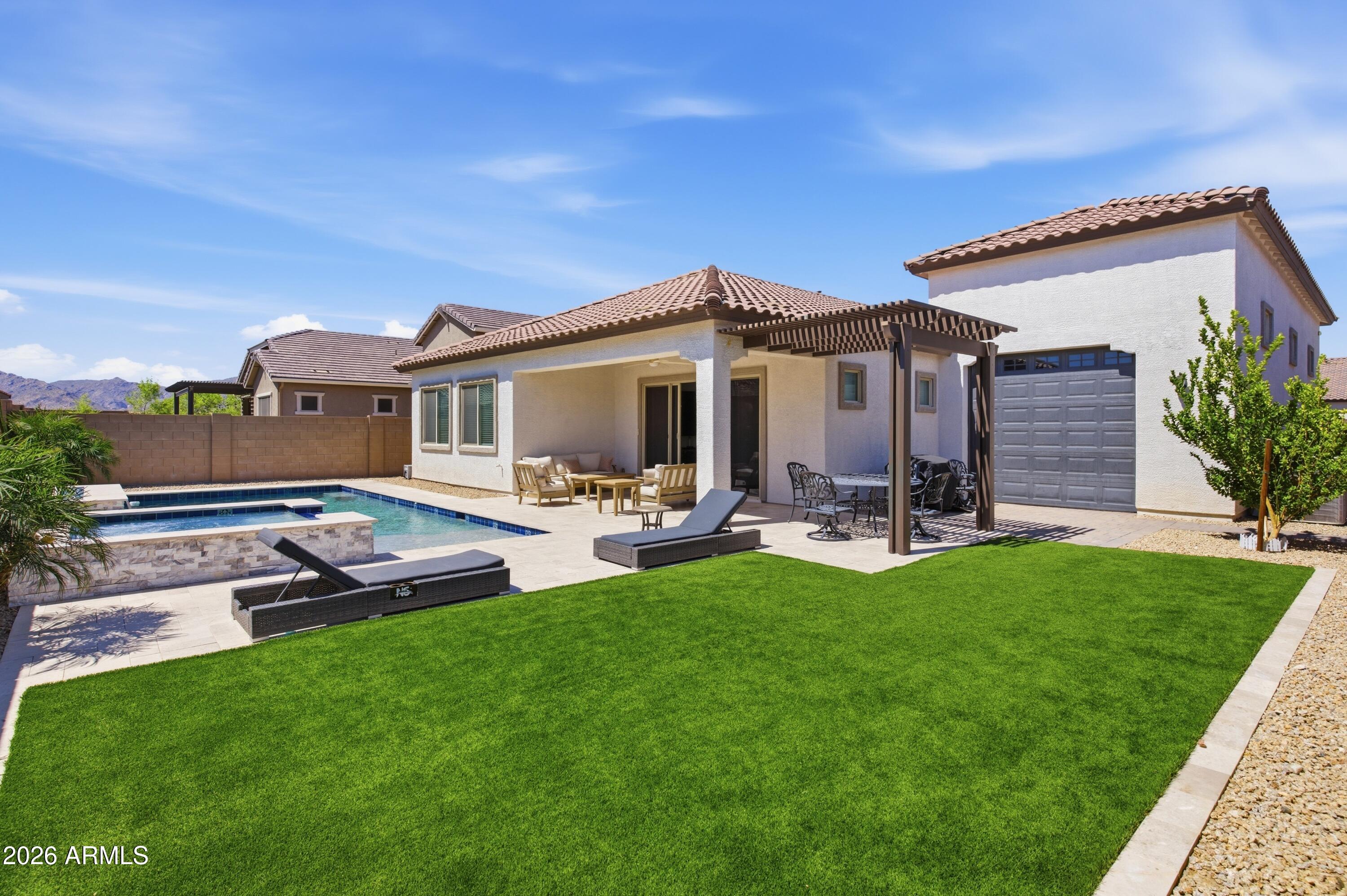19027 W Jenan Drive