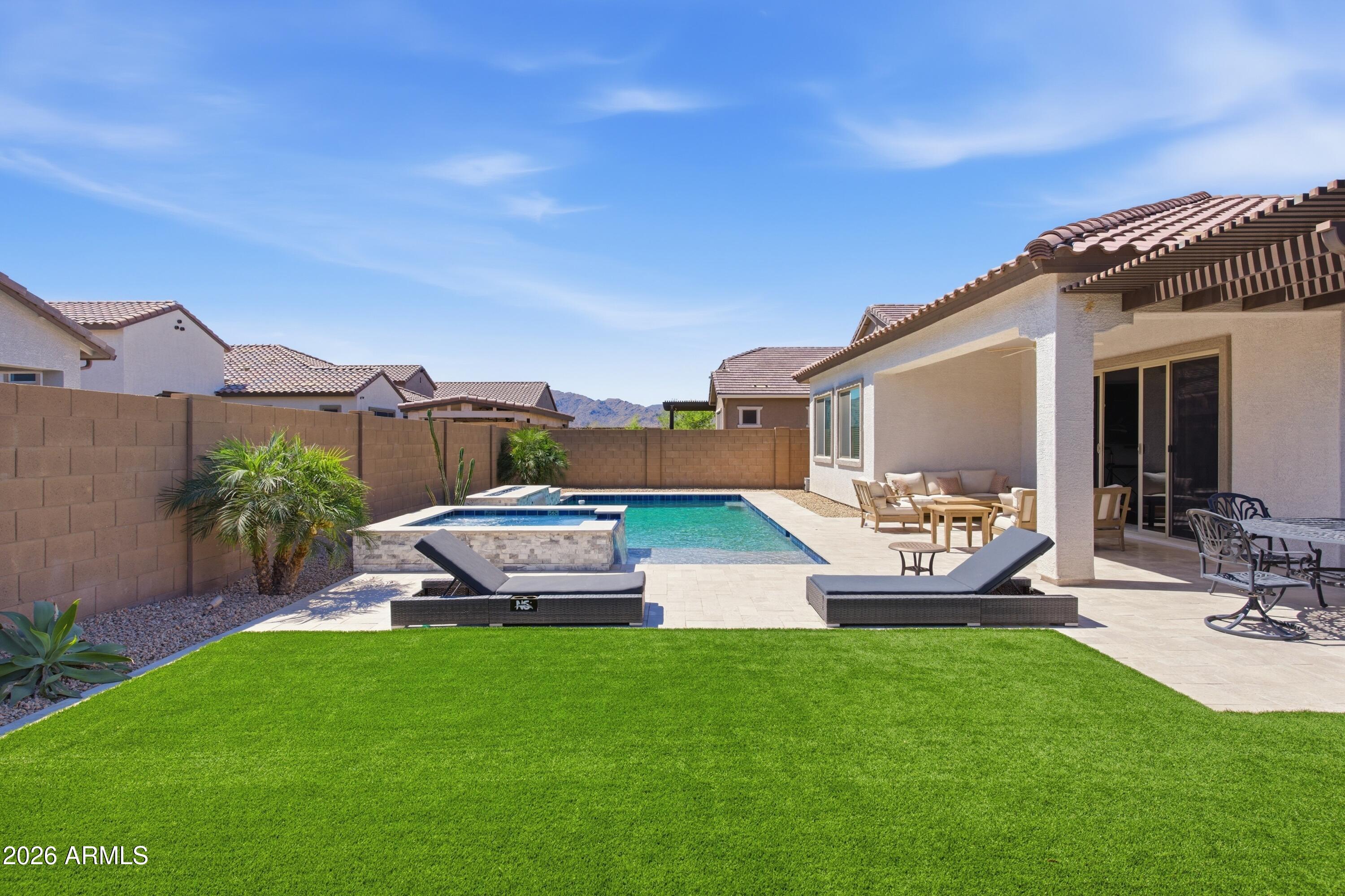19027 W Jenan Drive