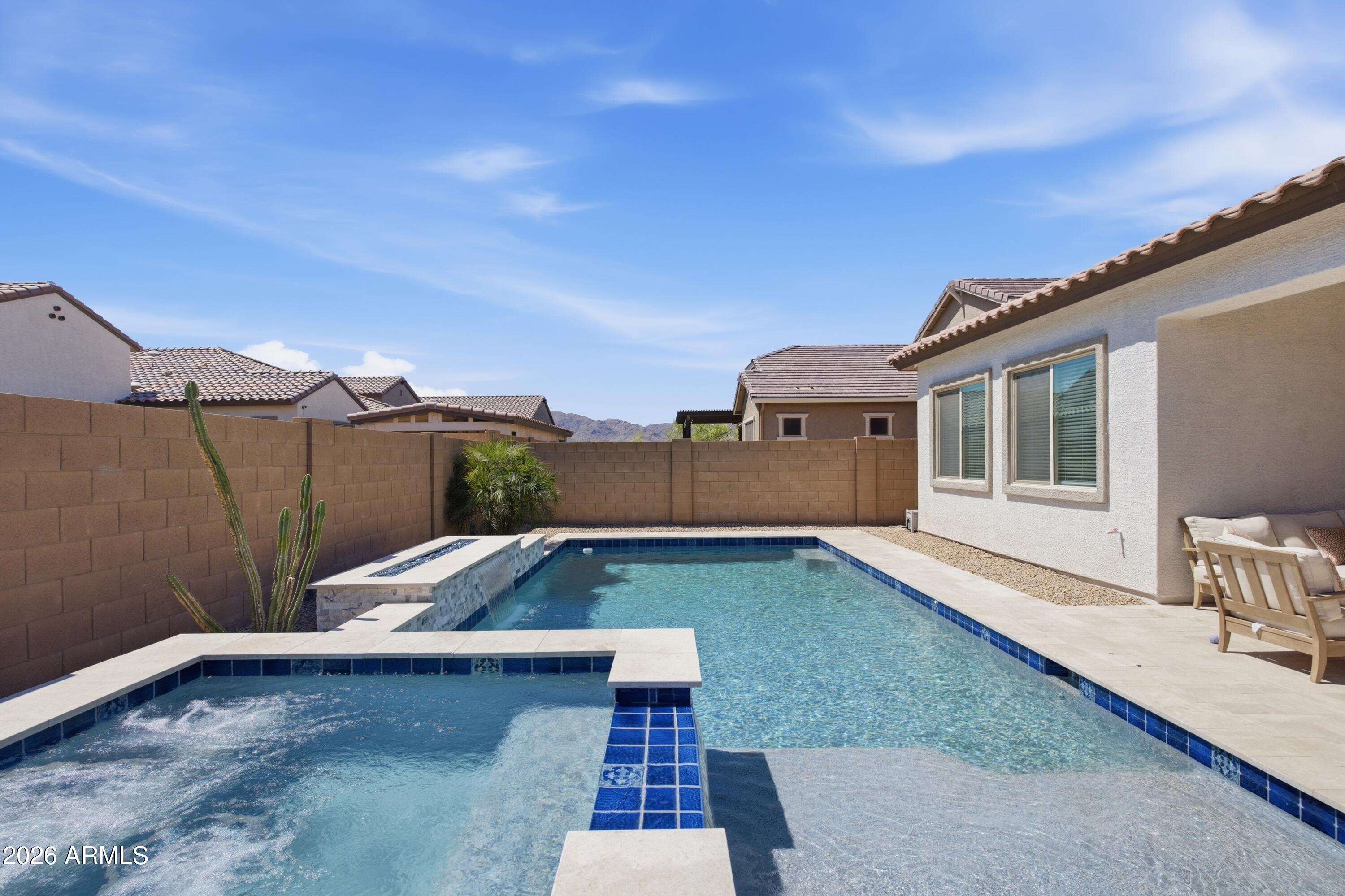19027 W Jenan Drive