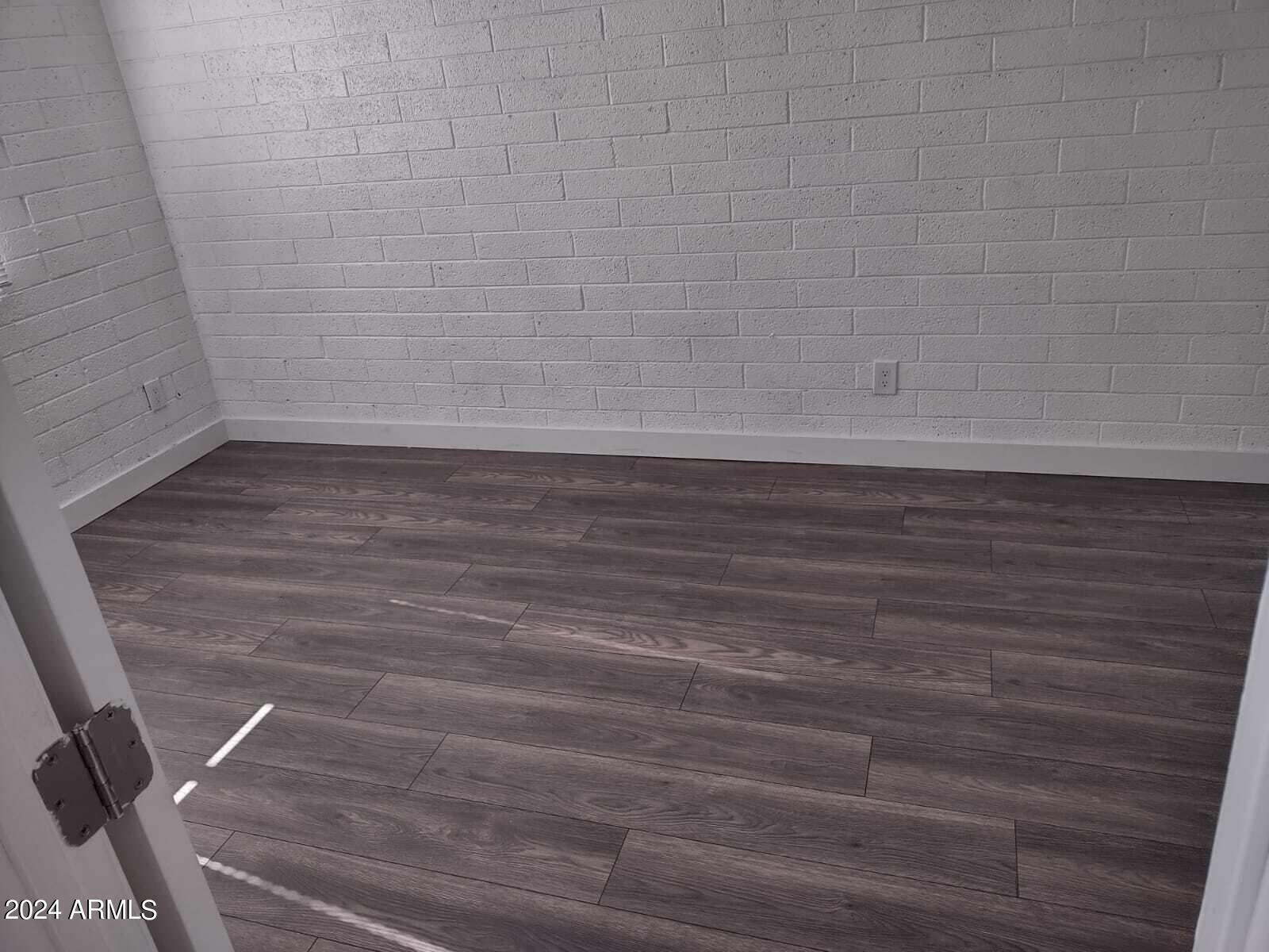 3224 W JACKSON Street