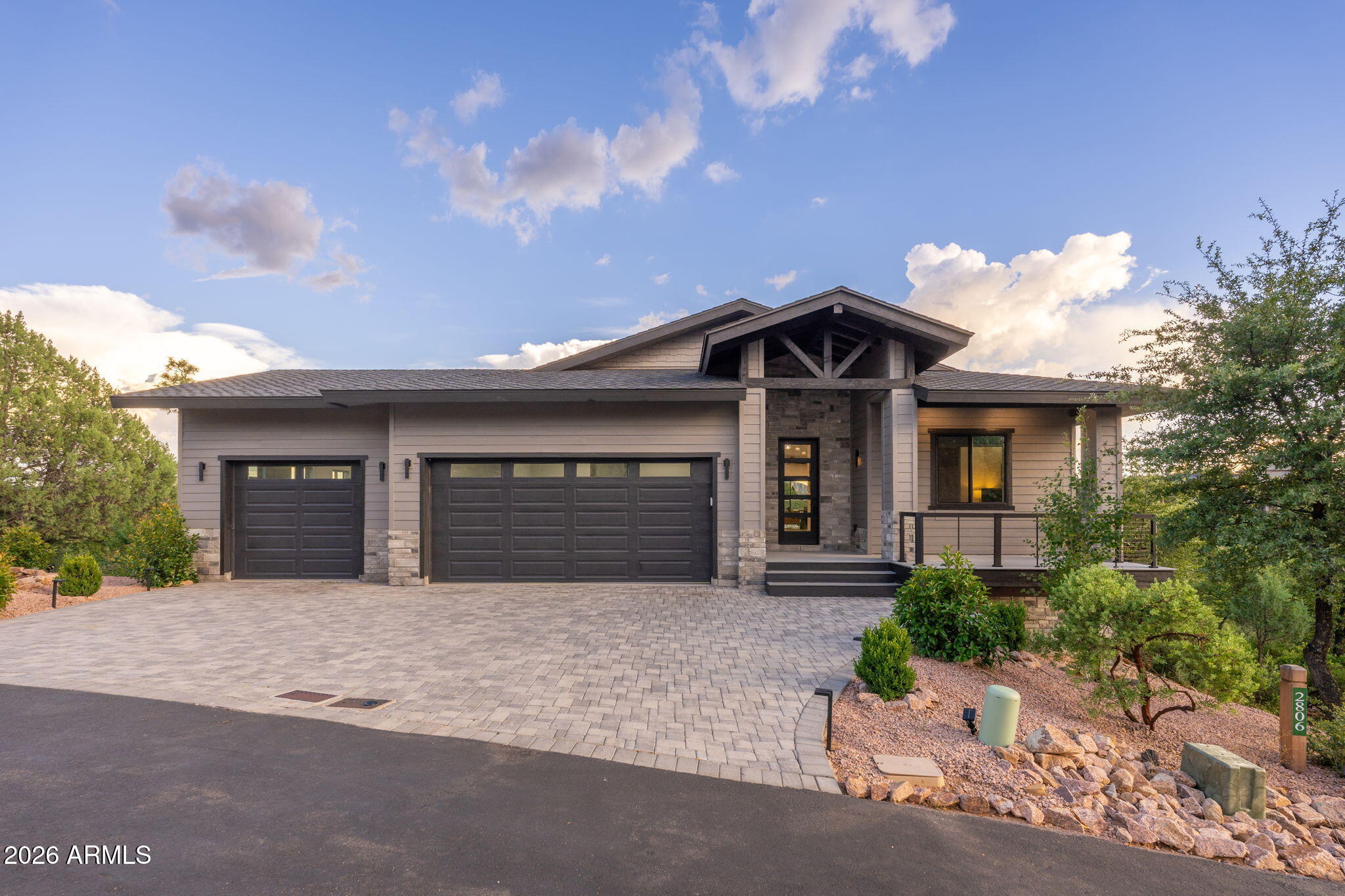 2806 E Coyote Mint Circle