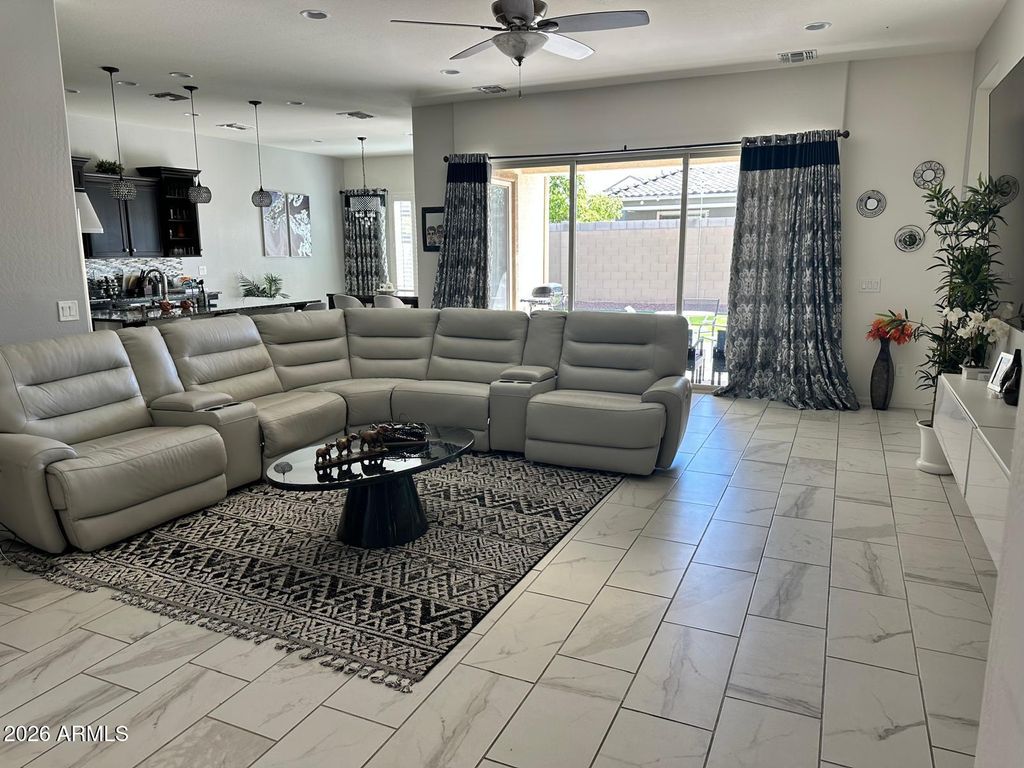 Photo of 1083 E Holland Park Drive, Gilbert, AZ 85297 (MLS # 6965421)